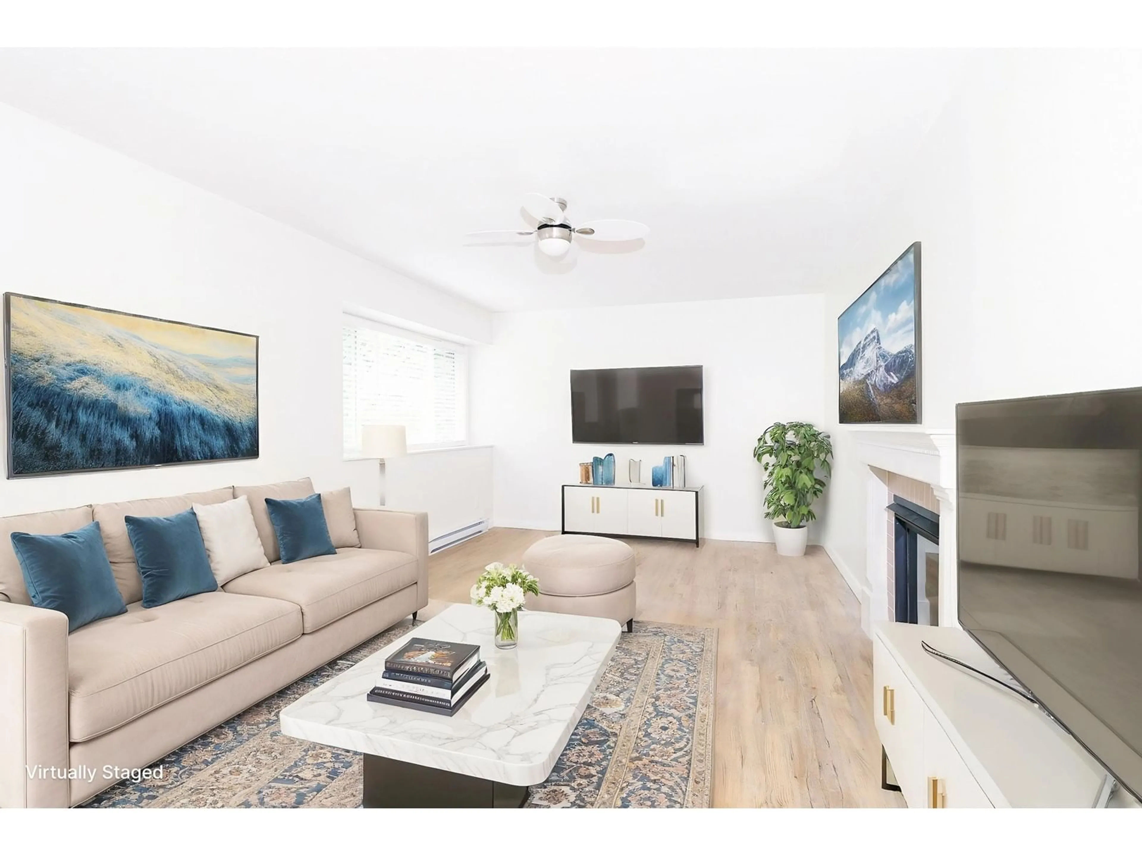 Living room with furniture, wood/laminate floor for 34843 LABURNUM, Abbotsford British Columbia V2S5J3