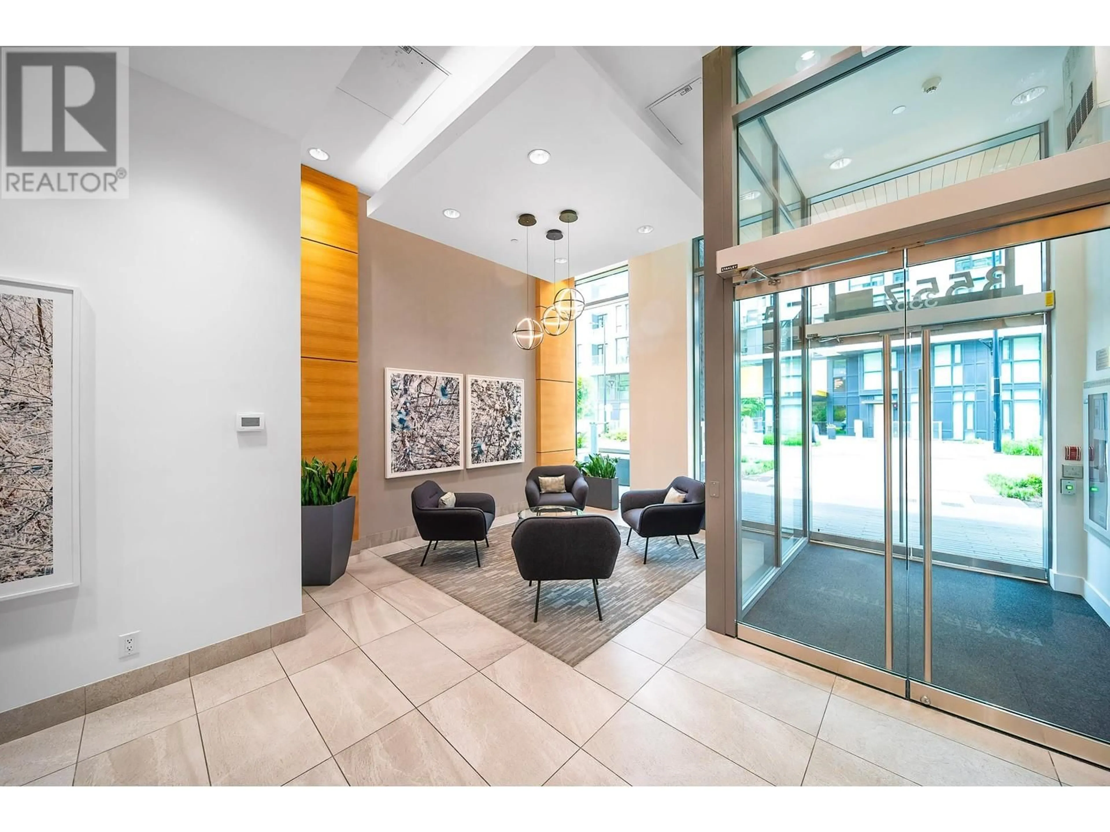 Indoor foyer for 917 - 3557 SAWMILL CRESCENT, Vancouver British Columbia V5S0E2
