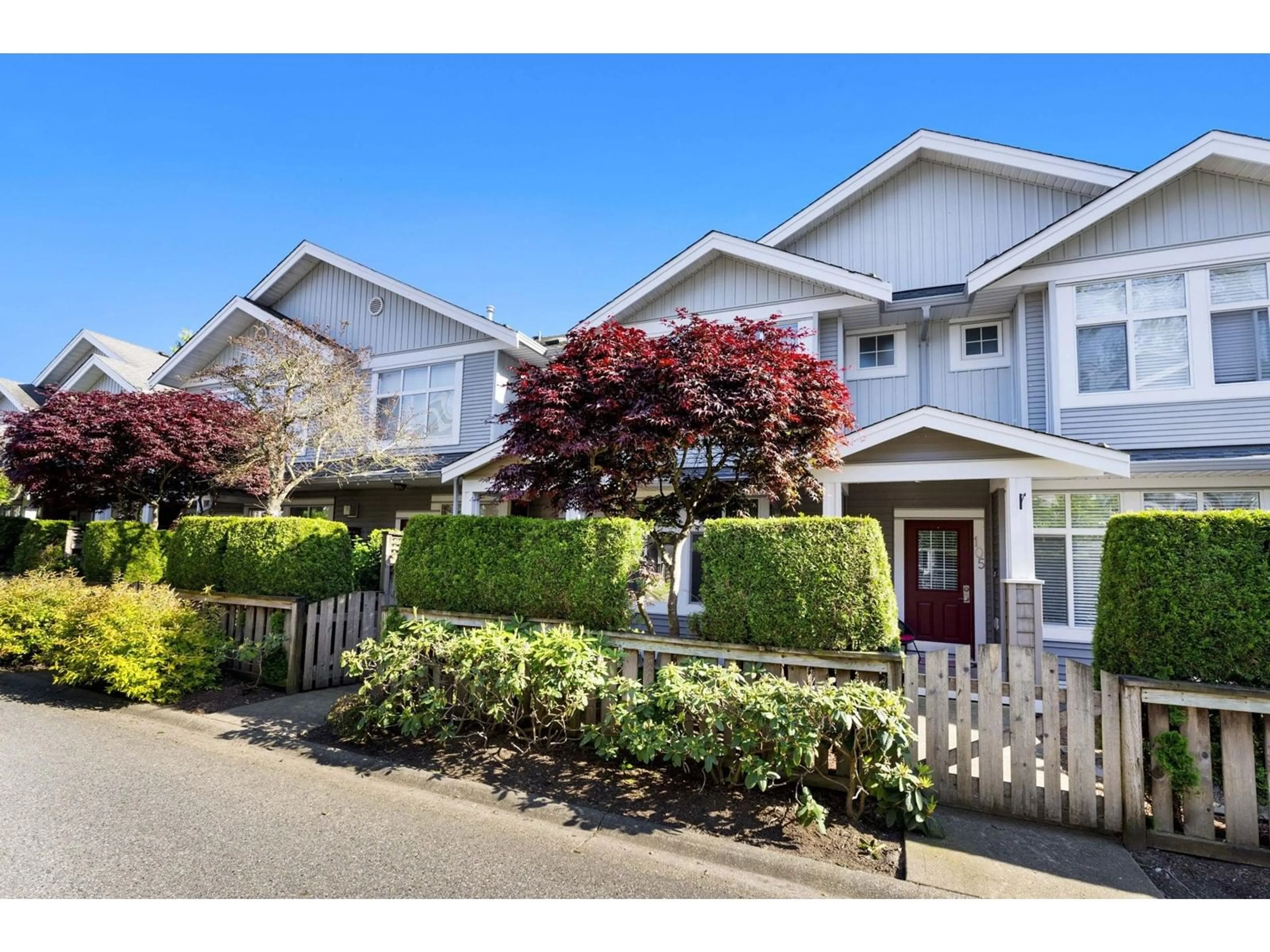 Home with vinyl exterior material, street for 104 - 20449 66, Langley British Columbia V2Y3C1