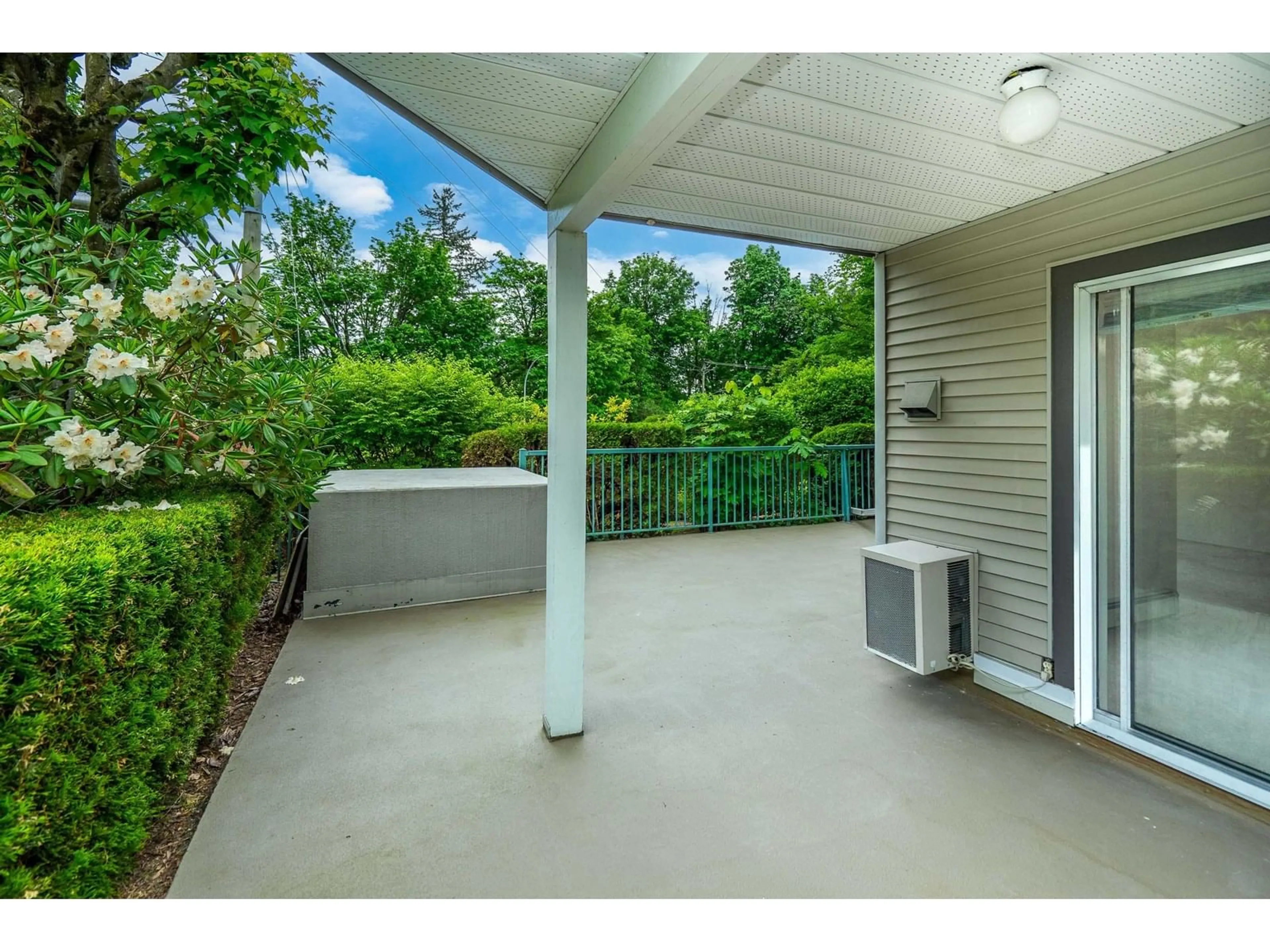 Patio, water/lake/river/ocean view for 105 - 2451 GLADWIN, Abbotsford British Columbia V2T3N8