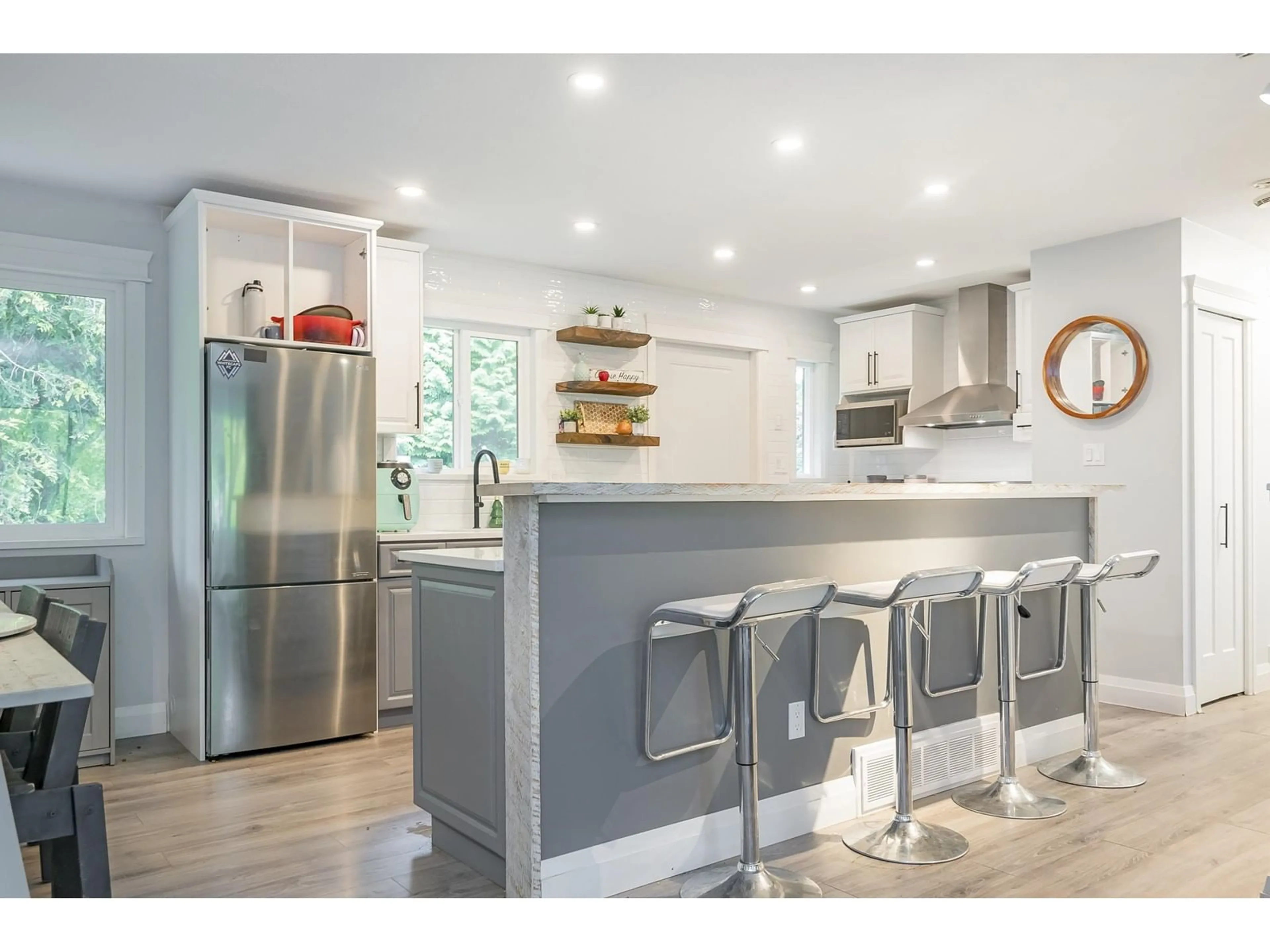 Open concept kitchen, unknown for 6354 183RD, Surrey British Columbia V3S8A8