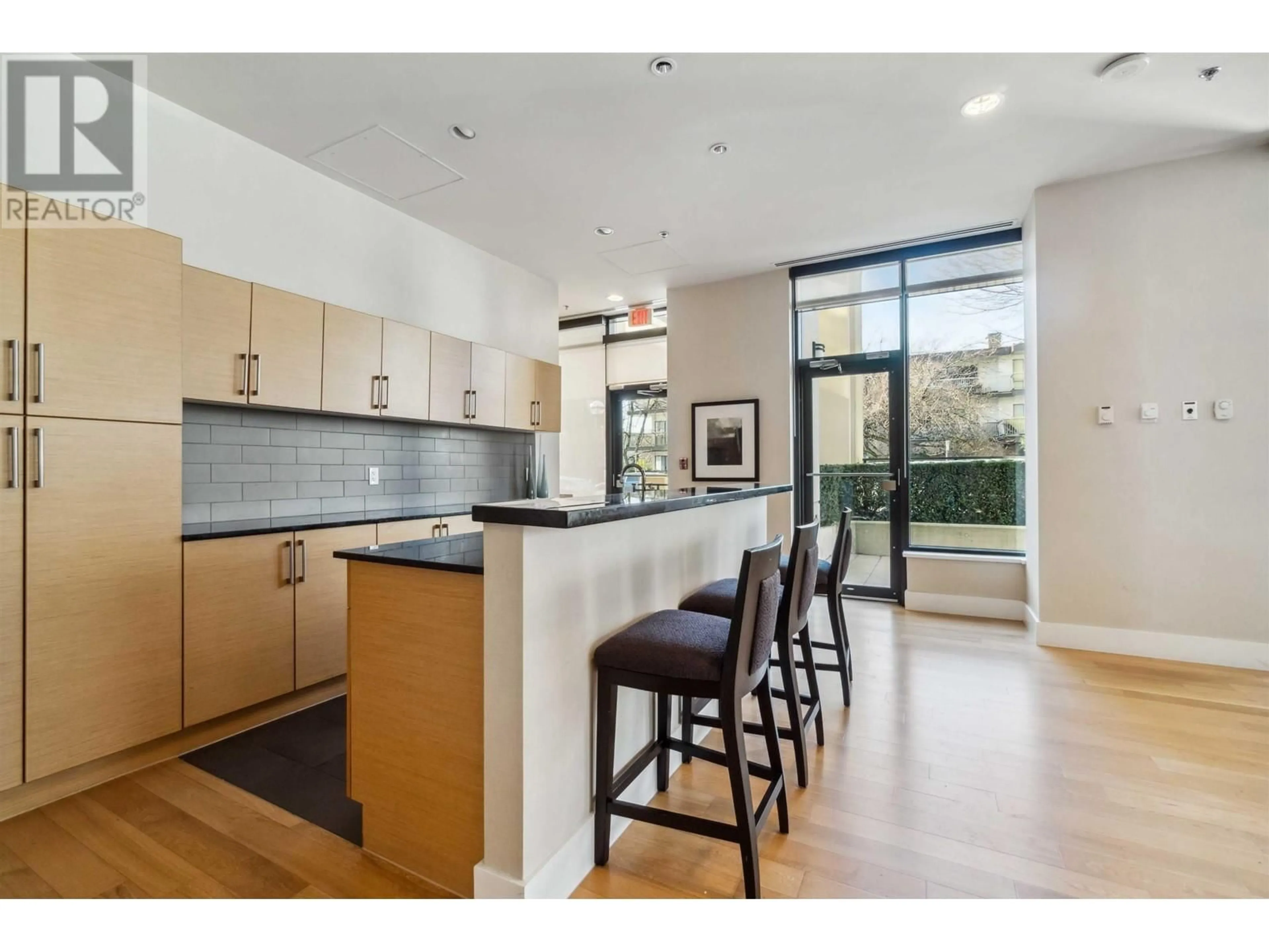 Open concept kitchen, unknown for 607 - 7088 SALISBURY AVENUE, Burnaby British Columbia V5E0A4