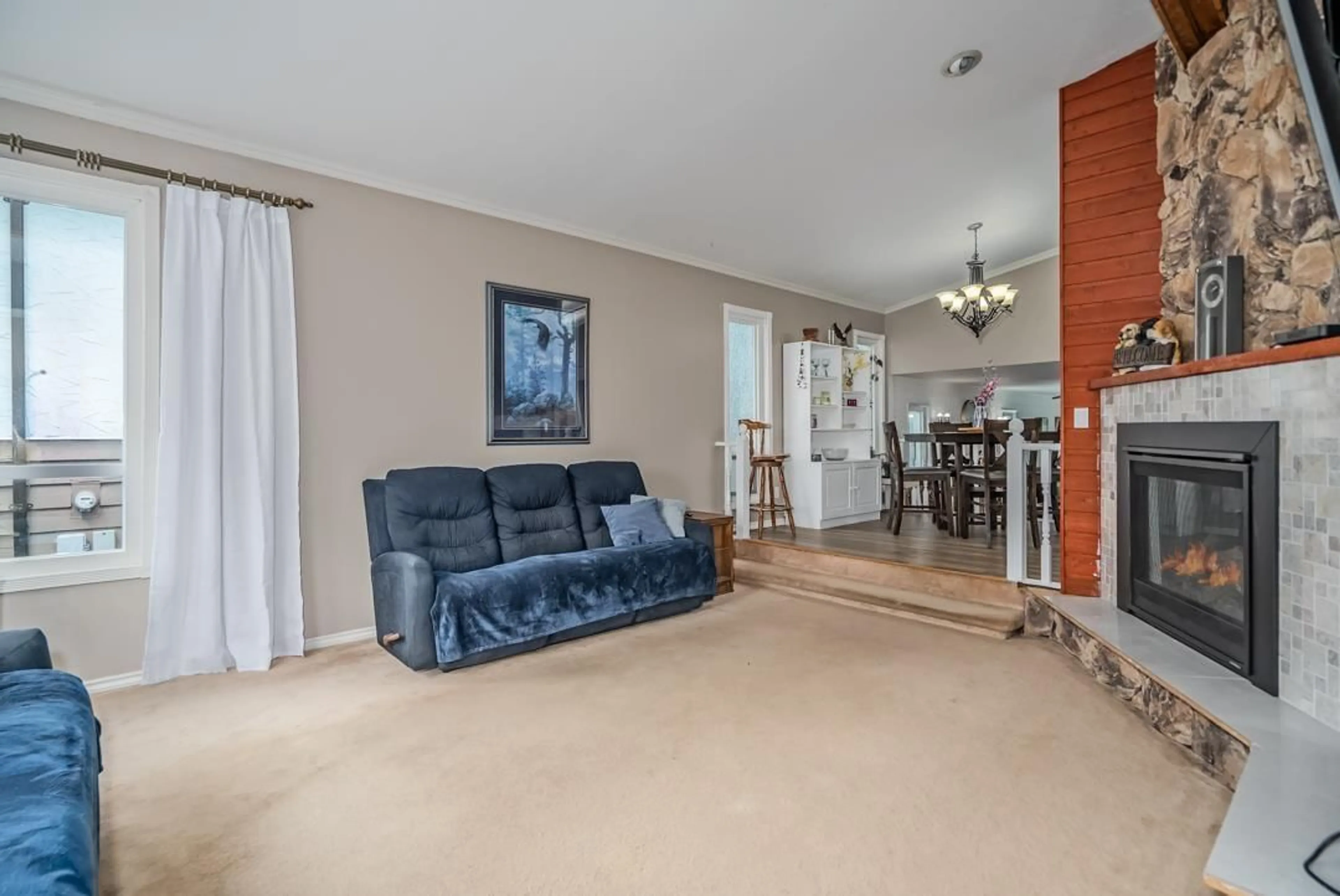 Living room with furniture, unknown for 4930 205A, Langley British Columbia V3A5R1