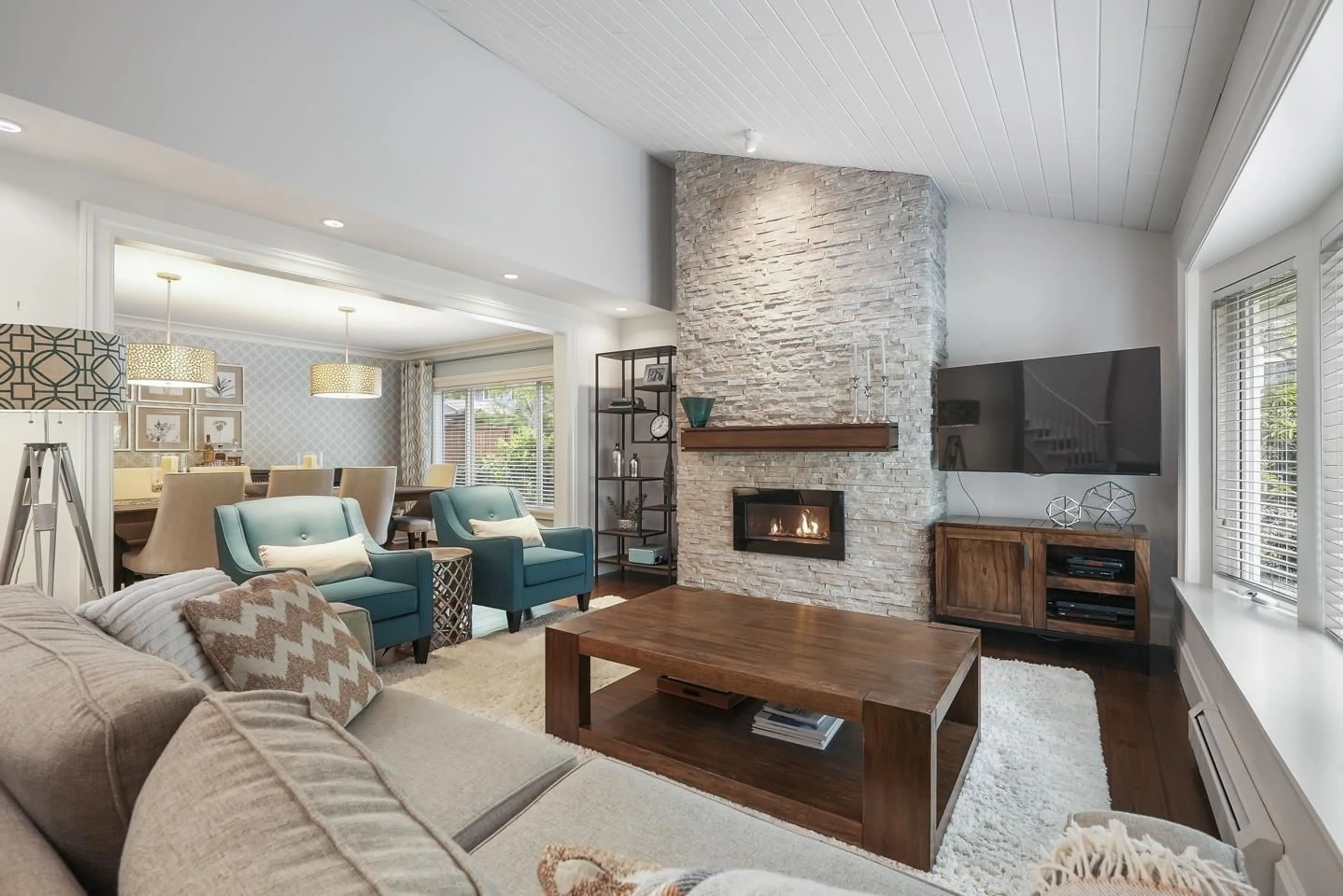 Living room with furniture, unknown for 1669 133A, Surrey British Columbia V4A6H5