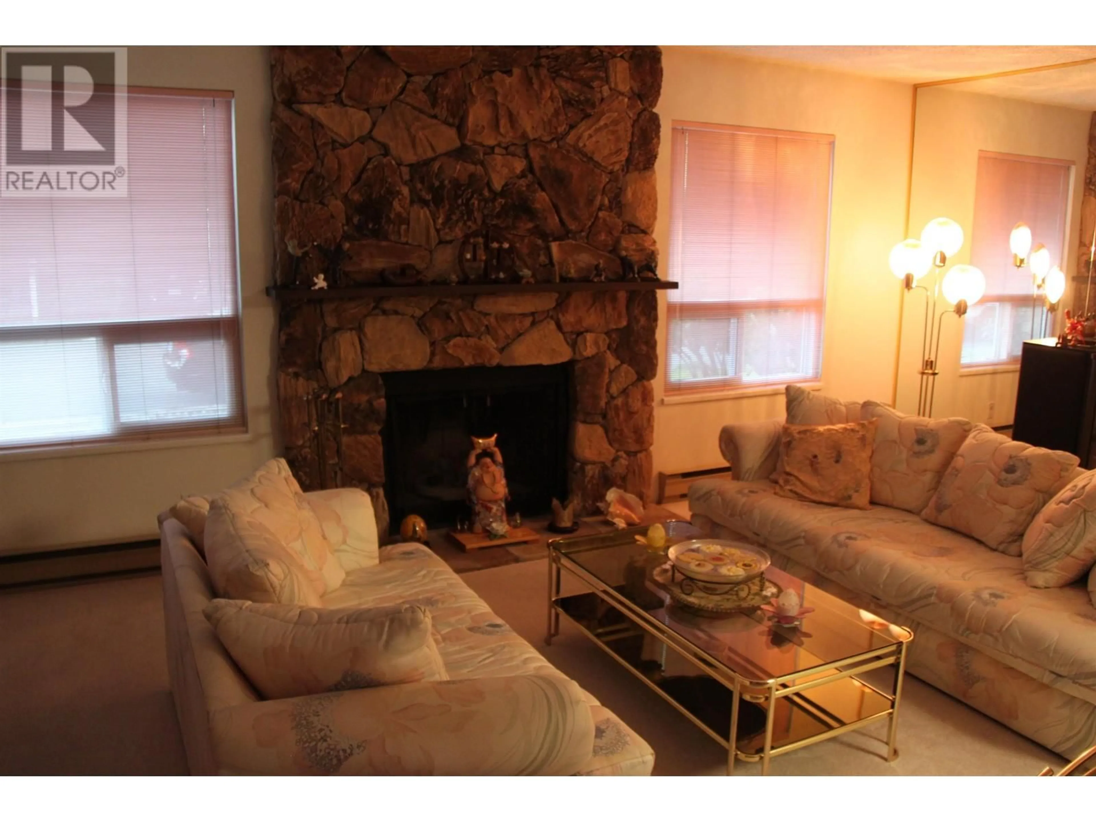 Living room with furniture, wood/laminate floor for 11357 KINGCOME AVENUE, Richmond British Columbia V7A4W1