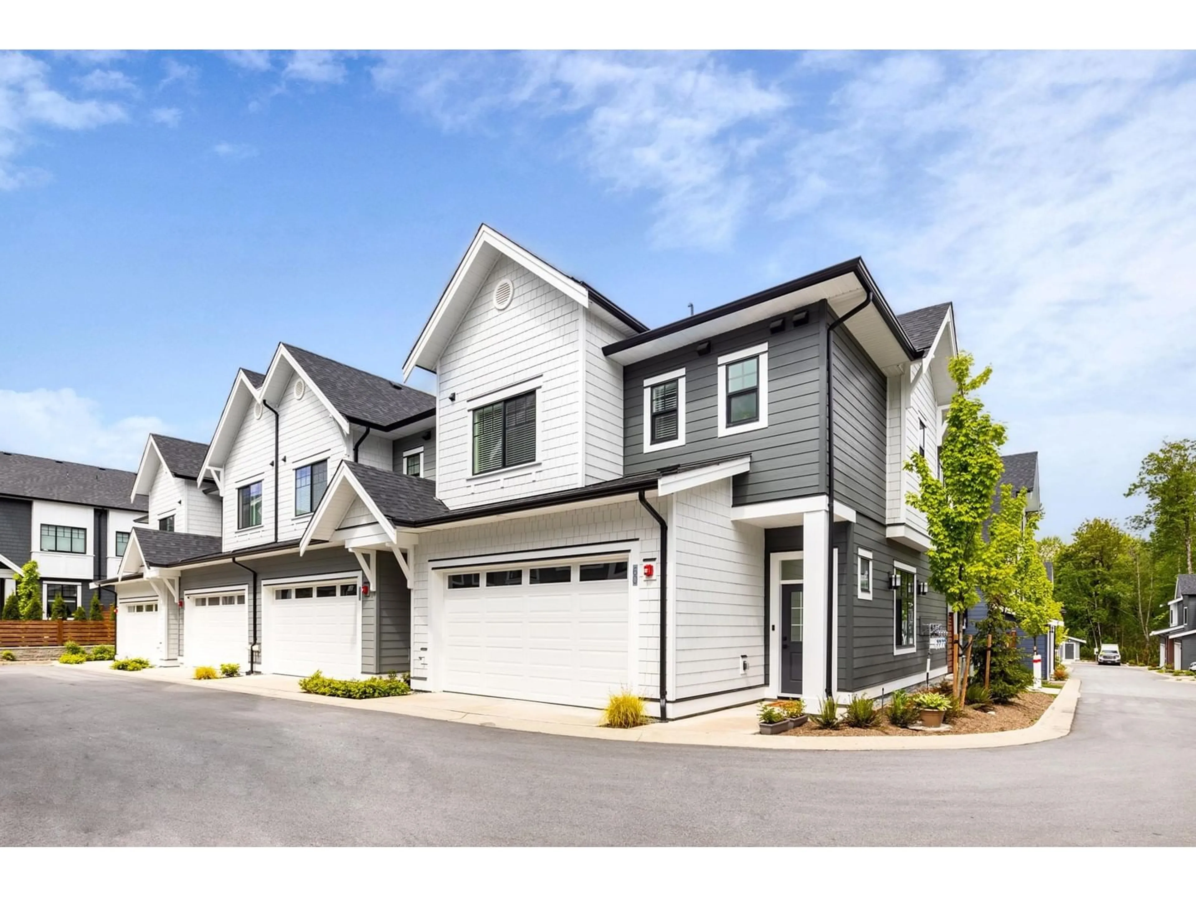 Home with vinyl exterior material, street for 60 - 7640 197, Langley British Columbia V2Y3W2