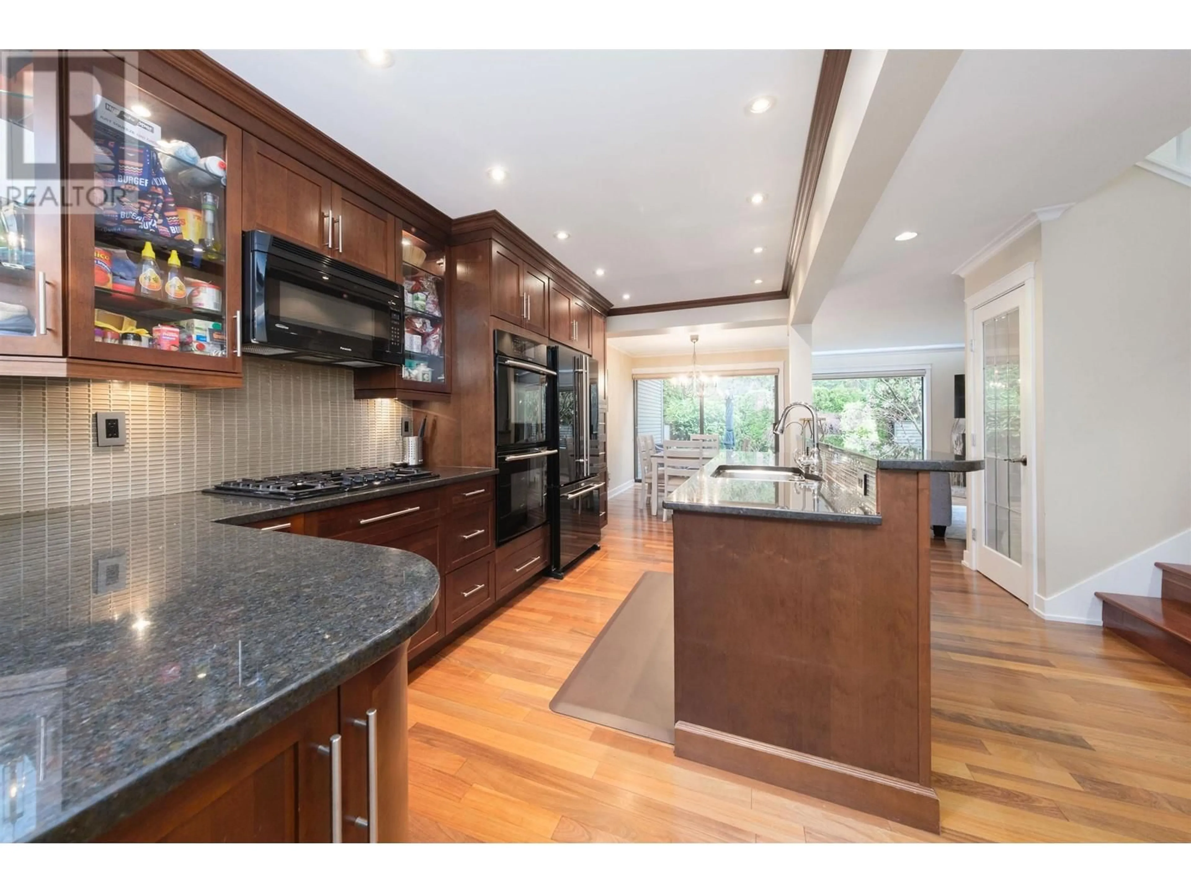 Open concept kitchen, unknown for 1151 MONTROYAL BOULEVARD, North Vancouver British Columbia V7R2H8