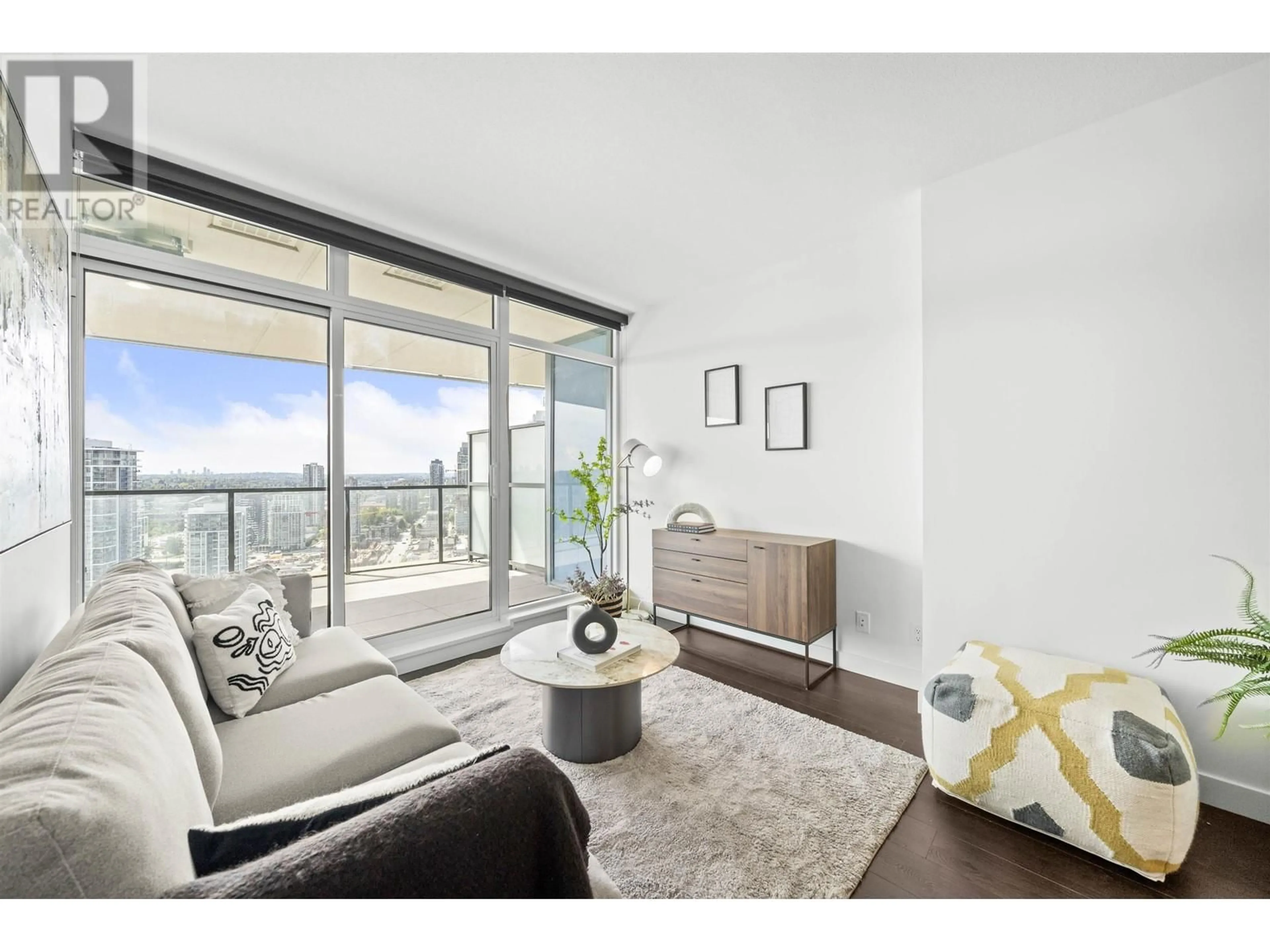Living room with furniture, unknown for 2910 - 4880 LOUGHEED HIGHWAY, Burnaby British Columbia V5C0N1