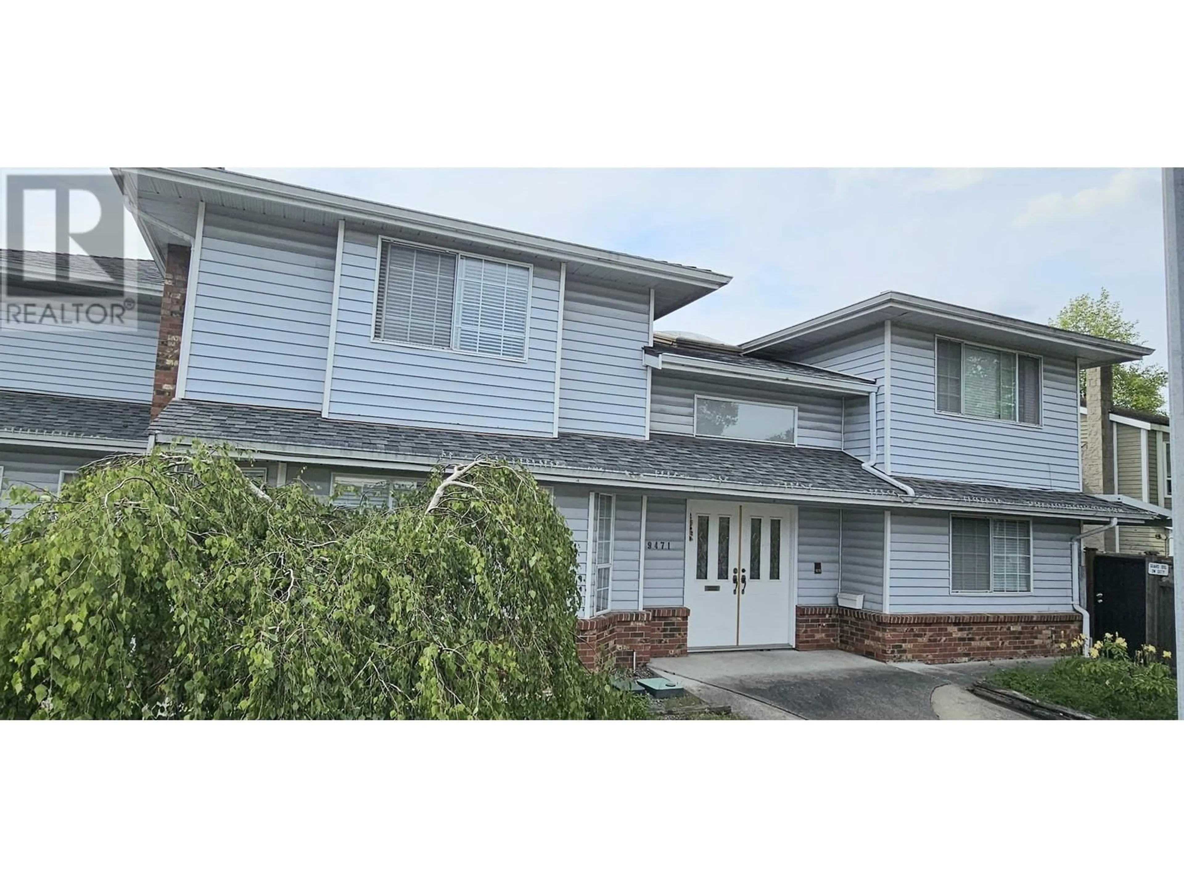 Home with vinyl exterior material, street for 9471 AUBURN DRIVE, Richmond British Columbia V7A4Y5