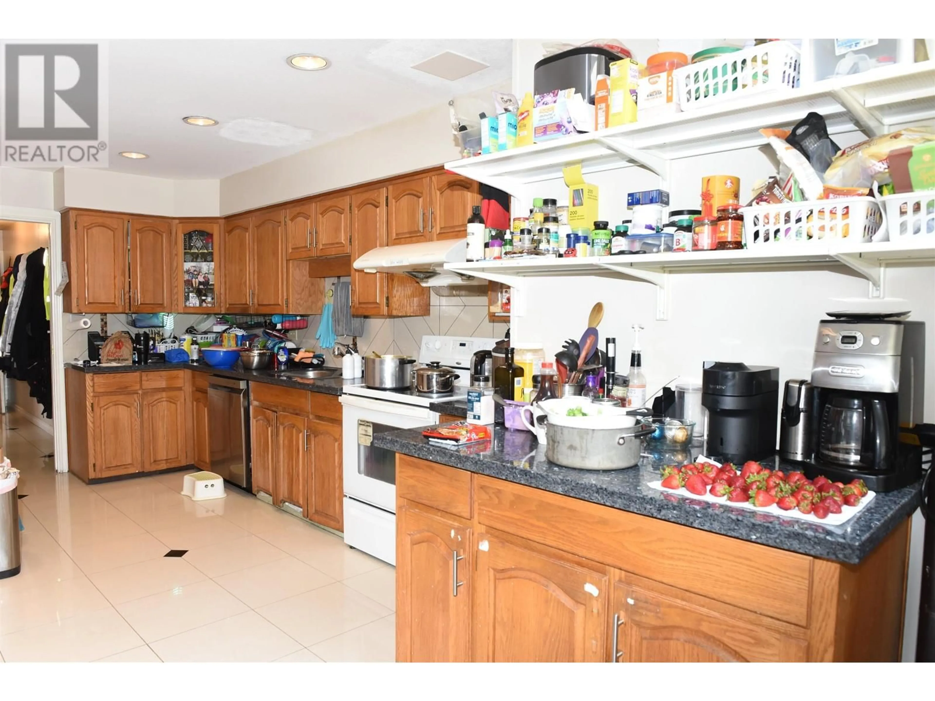 Standard kitchen, ceramic/tile floor for 9471 AUBURN DRIVE, Richmond British Columbia V7A4Y5