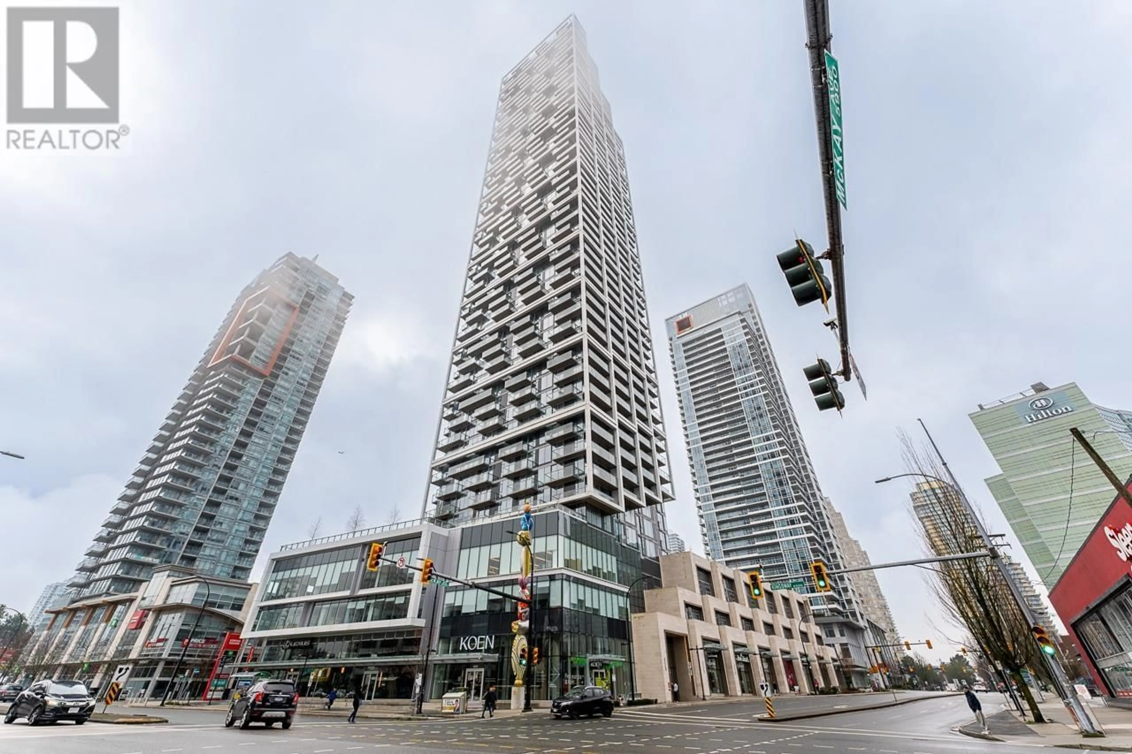 Indoor foyer for 3502 - 6000 MCKAY AVENUE, Burnaby British Columbia V5H0K2