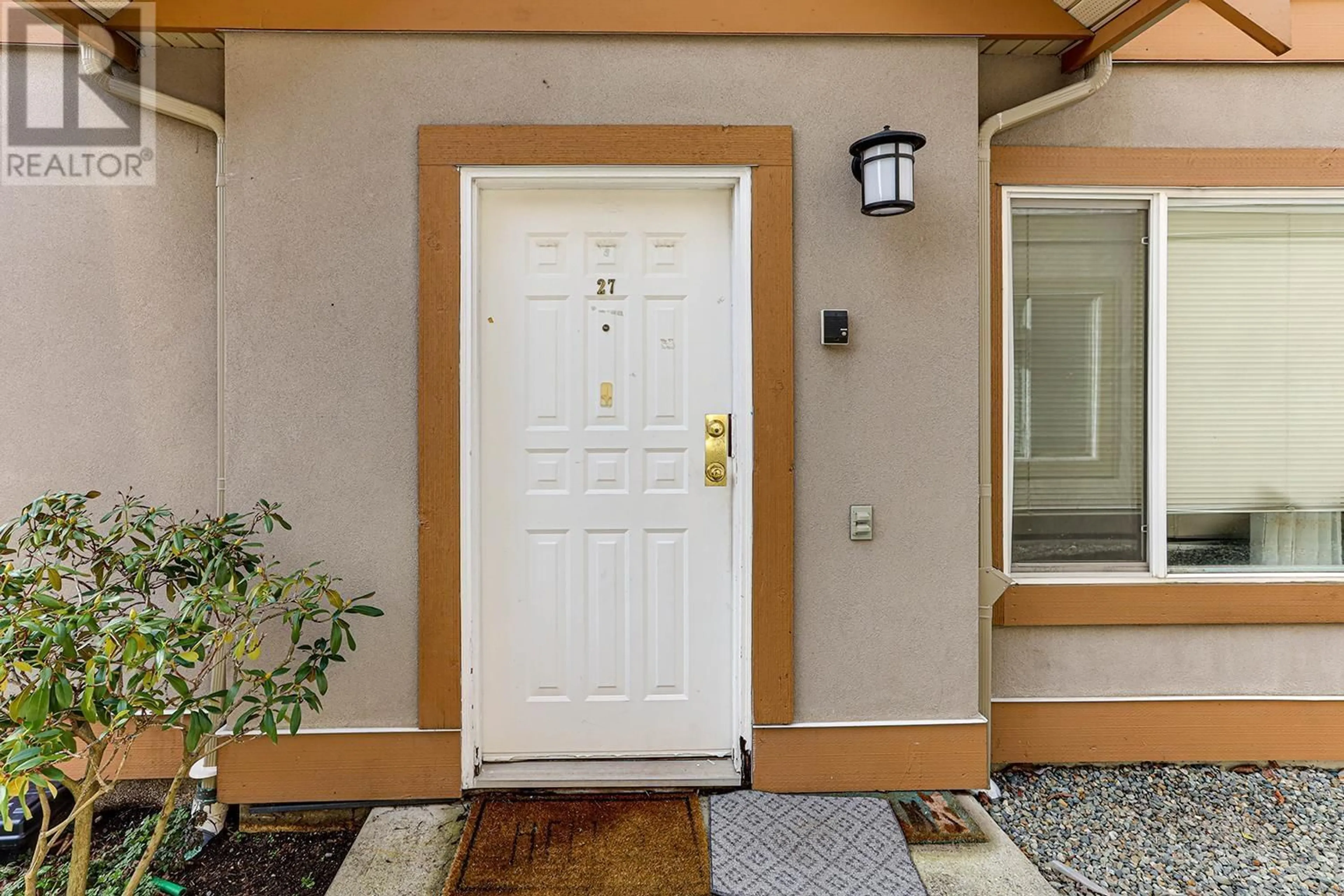 Indoor entryway for 27 - 11888 MELLIS DRIVE, Richmond British Columbia V6X1M1