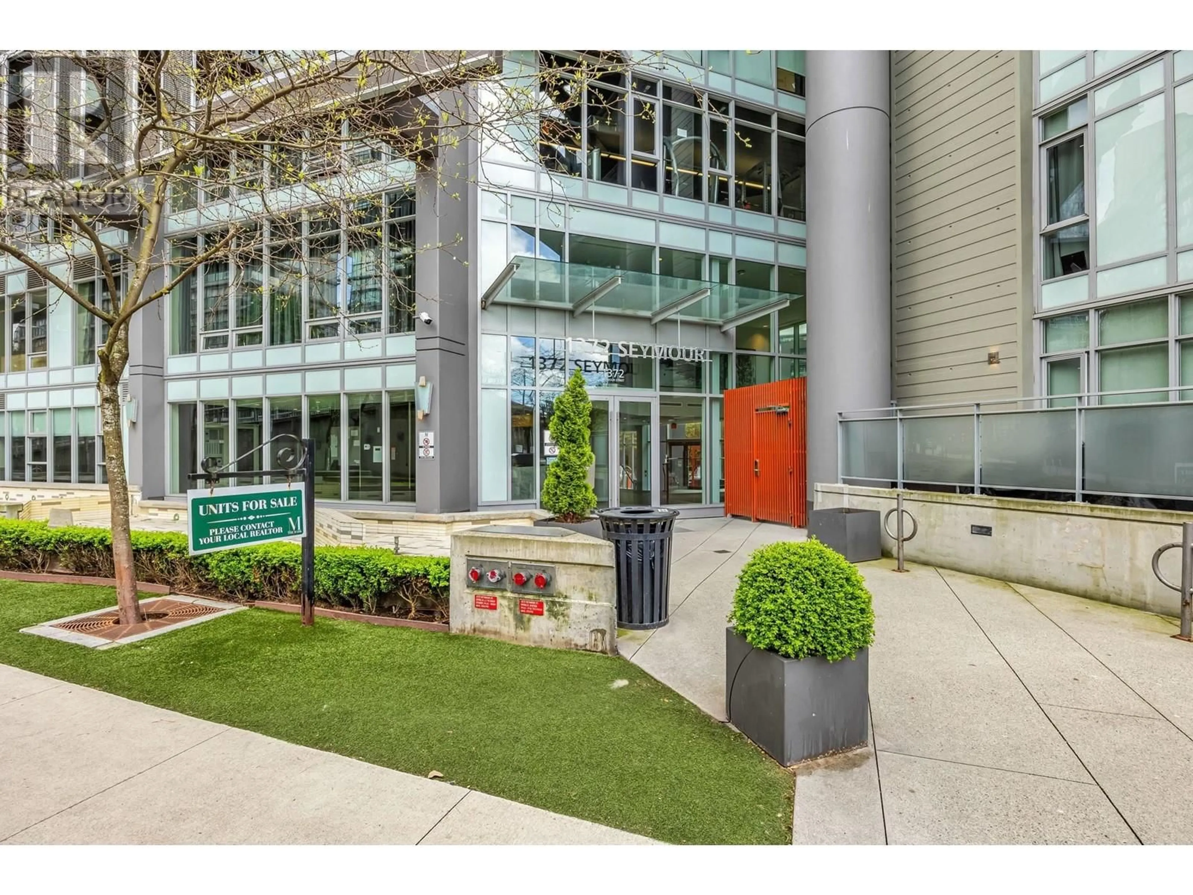 Indoor foyer for 2607 - 1372 SEYMOUR STREET, Vancouver British Columbia V6B0L1