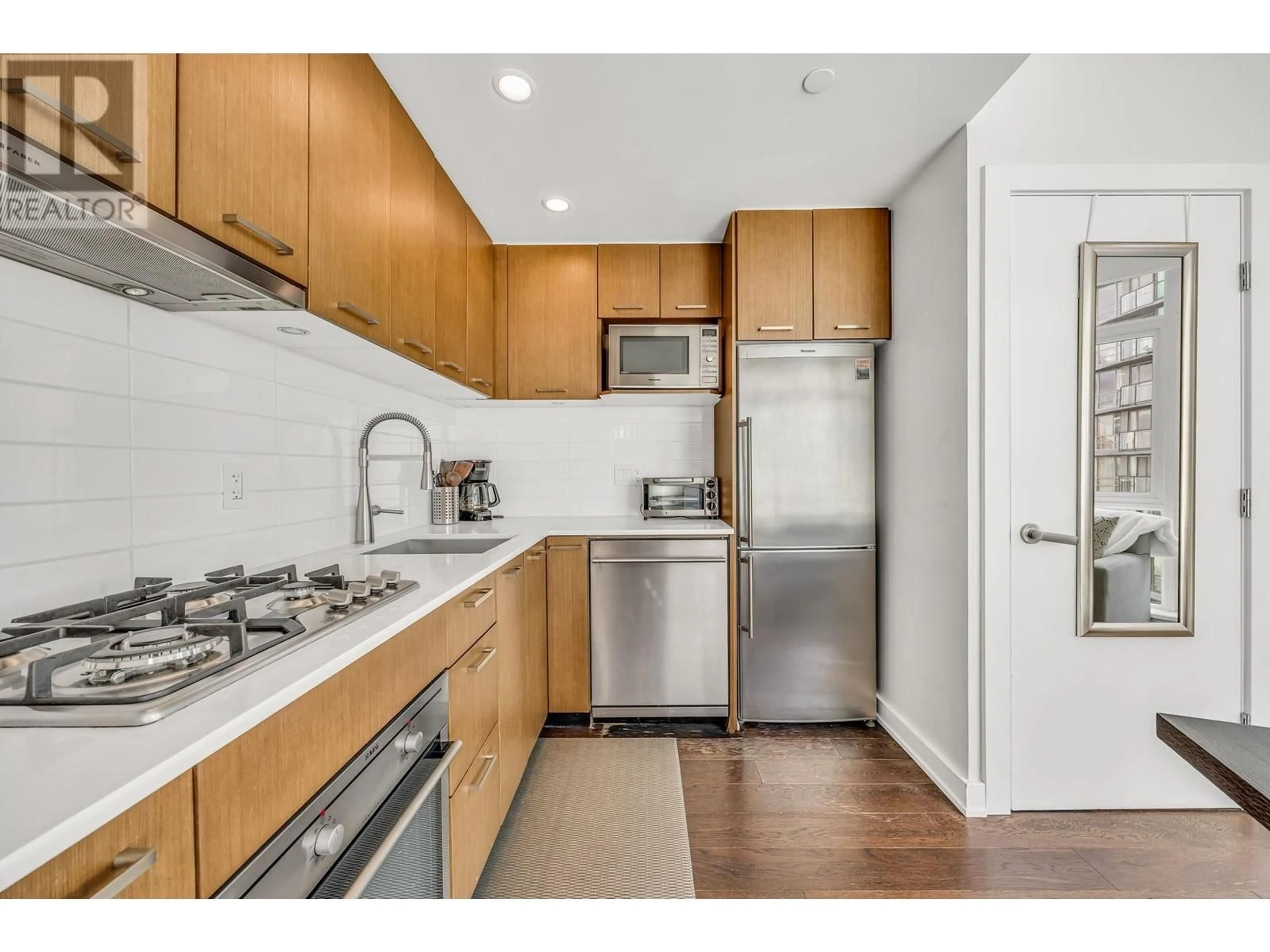 Standard kitchen, unknown for 2607 - 1372 SEYMOUR STREET, Vancouver British Columbia V6B0L1