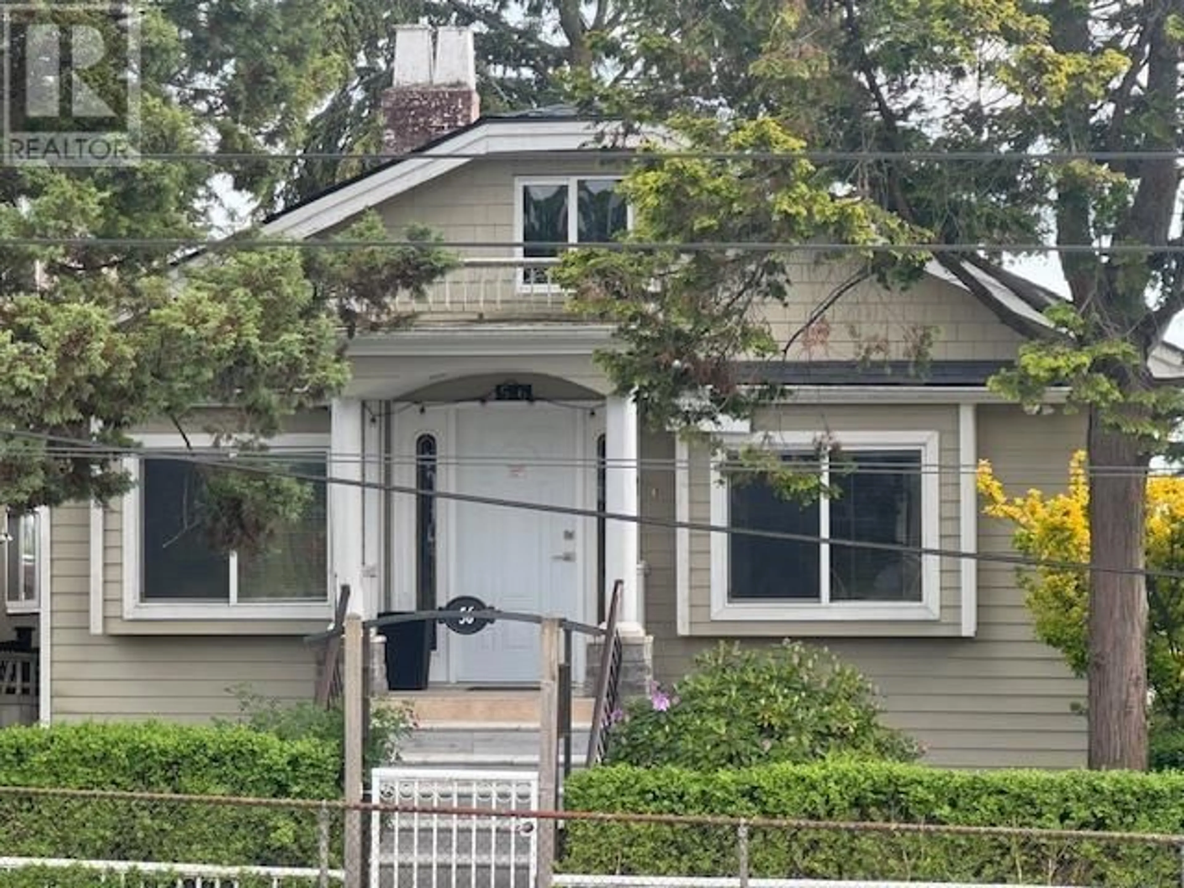 Home with vinyl exterior material, street for 56 41ST AVENUE, Vancouver British Columbia V5Y2R9