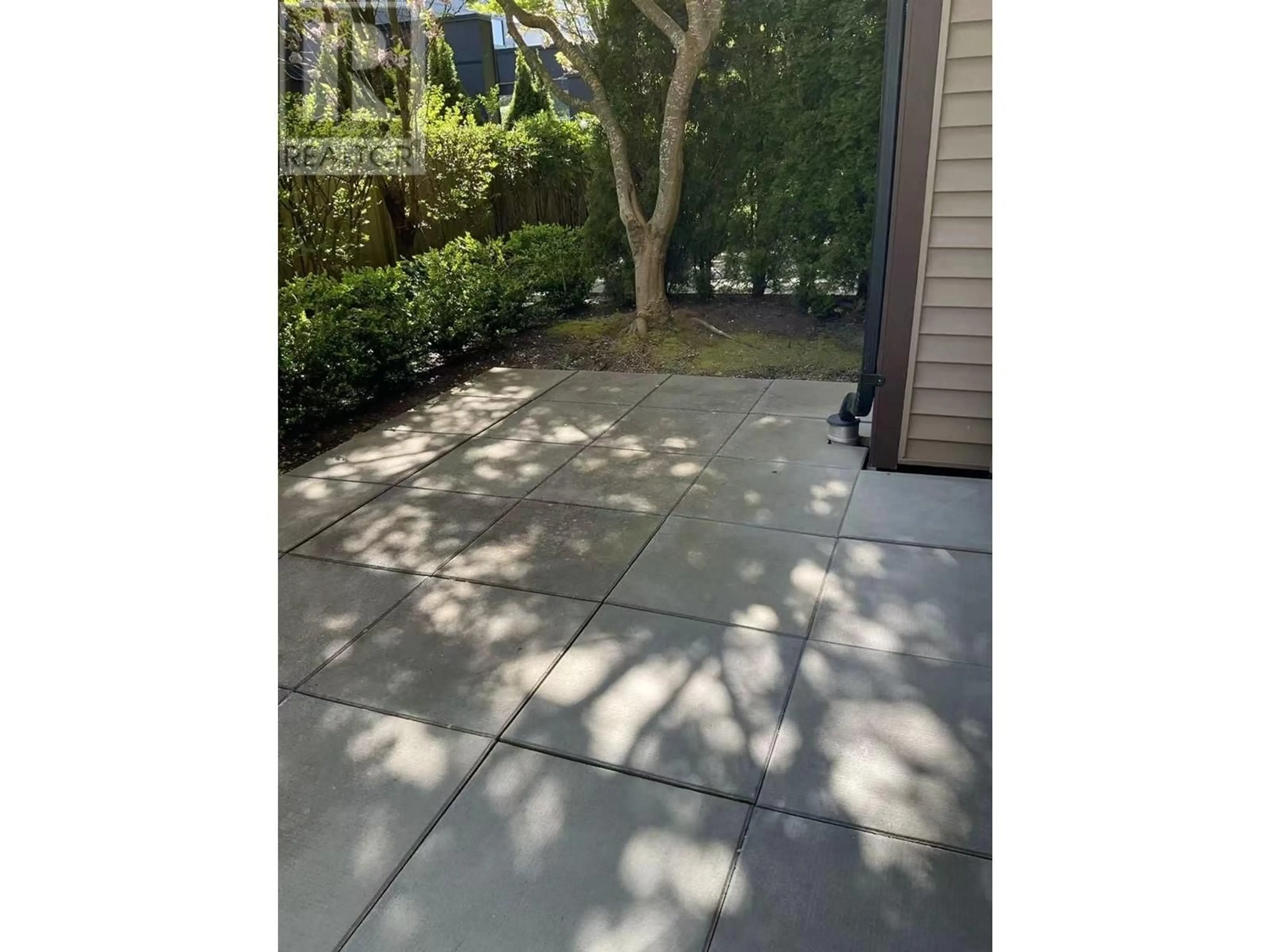 Patio, street for 26 - 6538 ELGIN AVENUE, Burnaby British Columbia V5H3S6