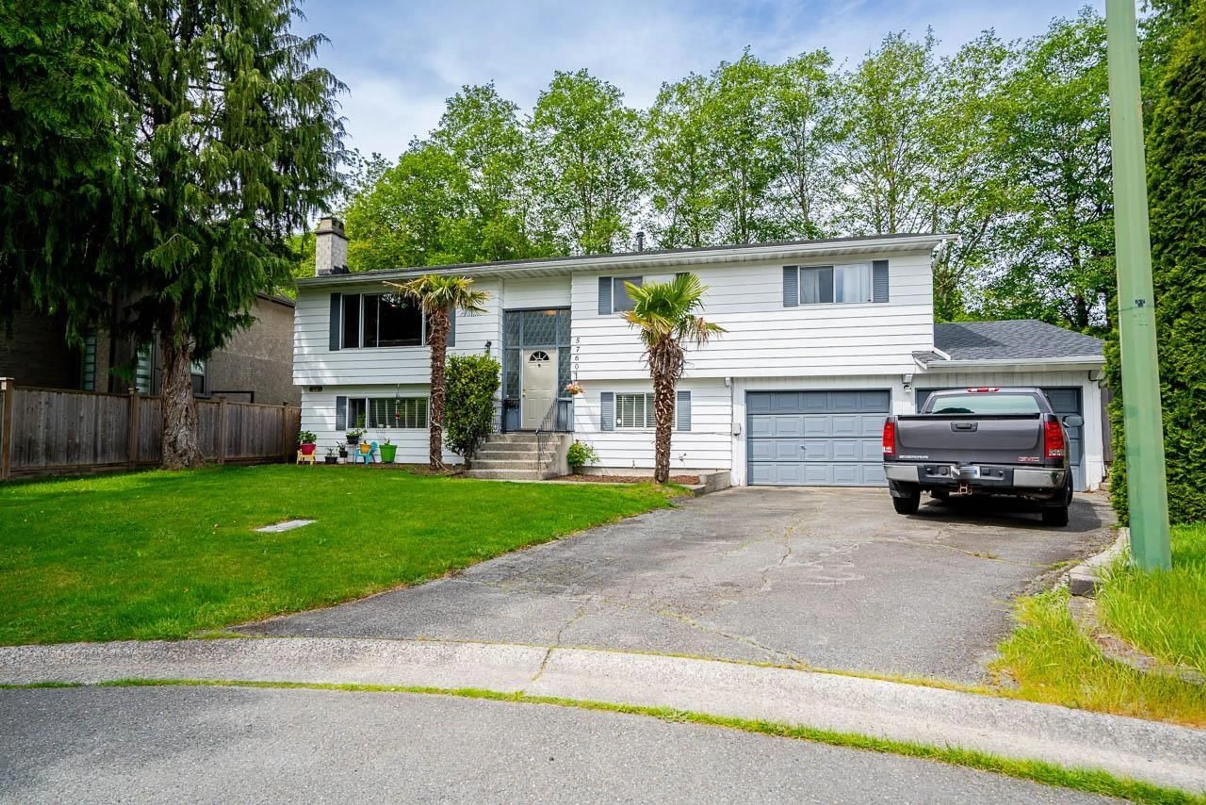 Home with vinyl exterior material, street for 5760 ABBEY, Delta British Columbia V4E2K6