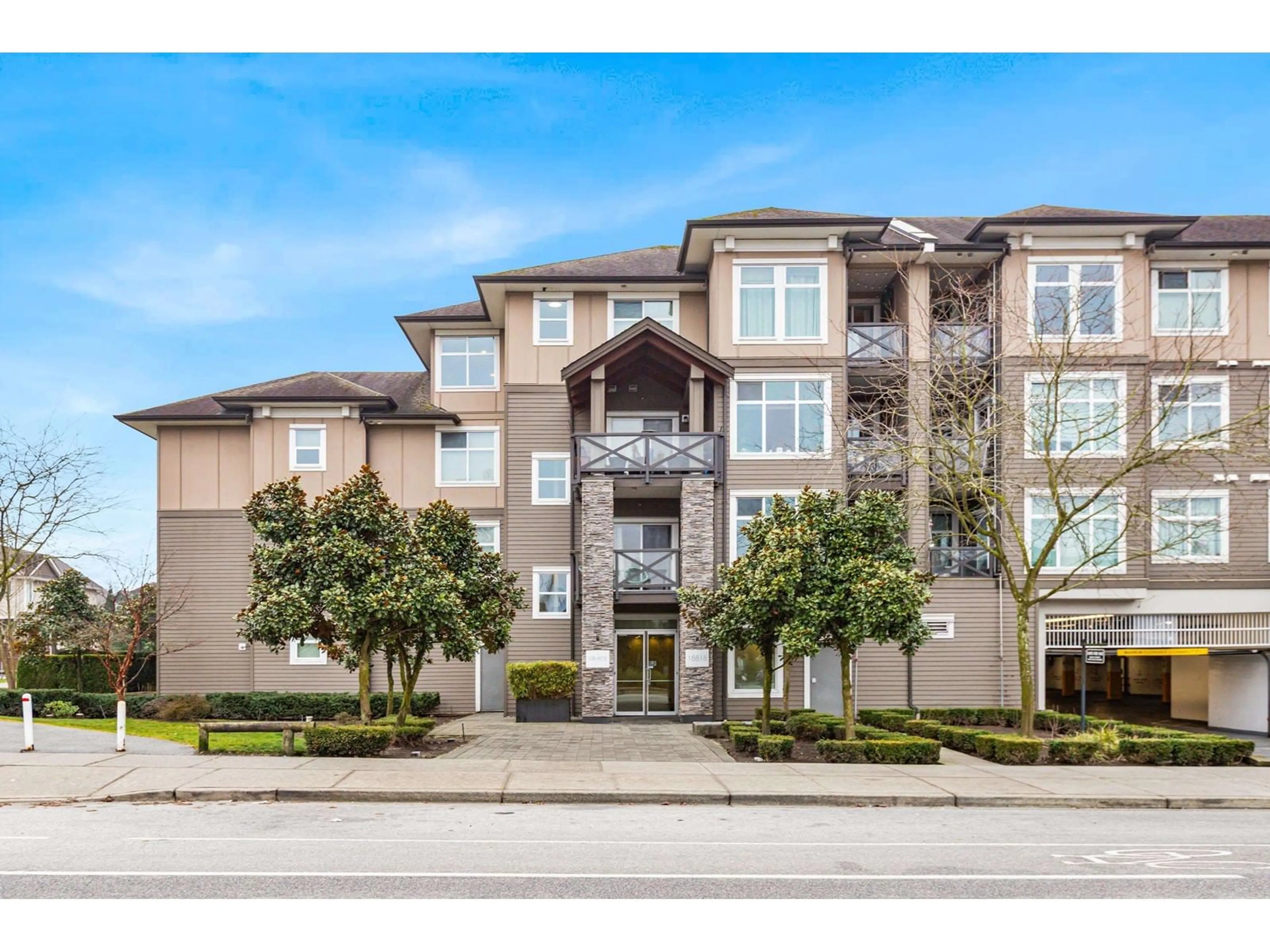 Unknown for 216 - 18818 68, Surrey British Columbia V4N6K2