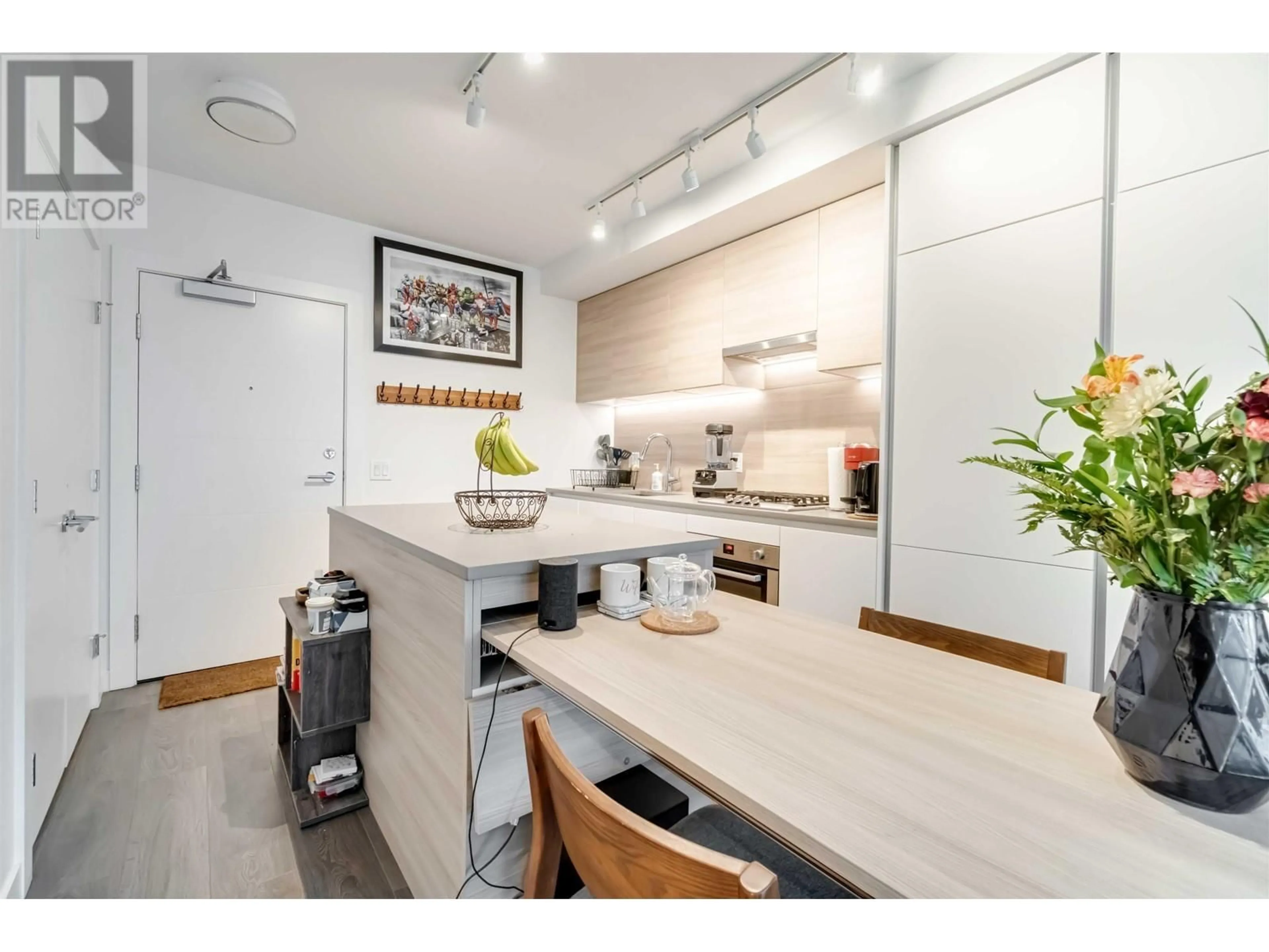Unknown for 652 WHITING WAY, Coquitlam British Columbia V3J0K3