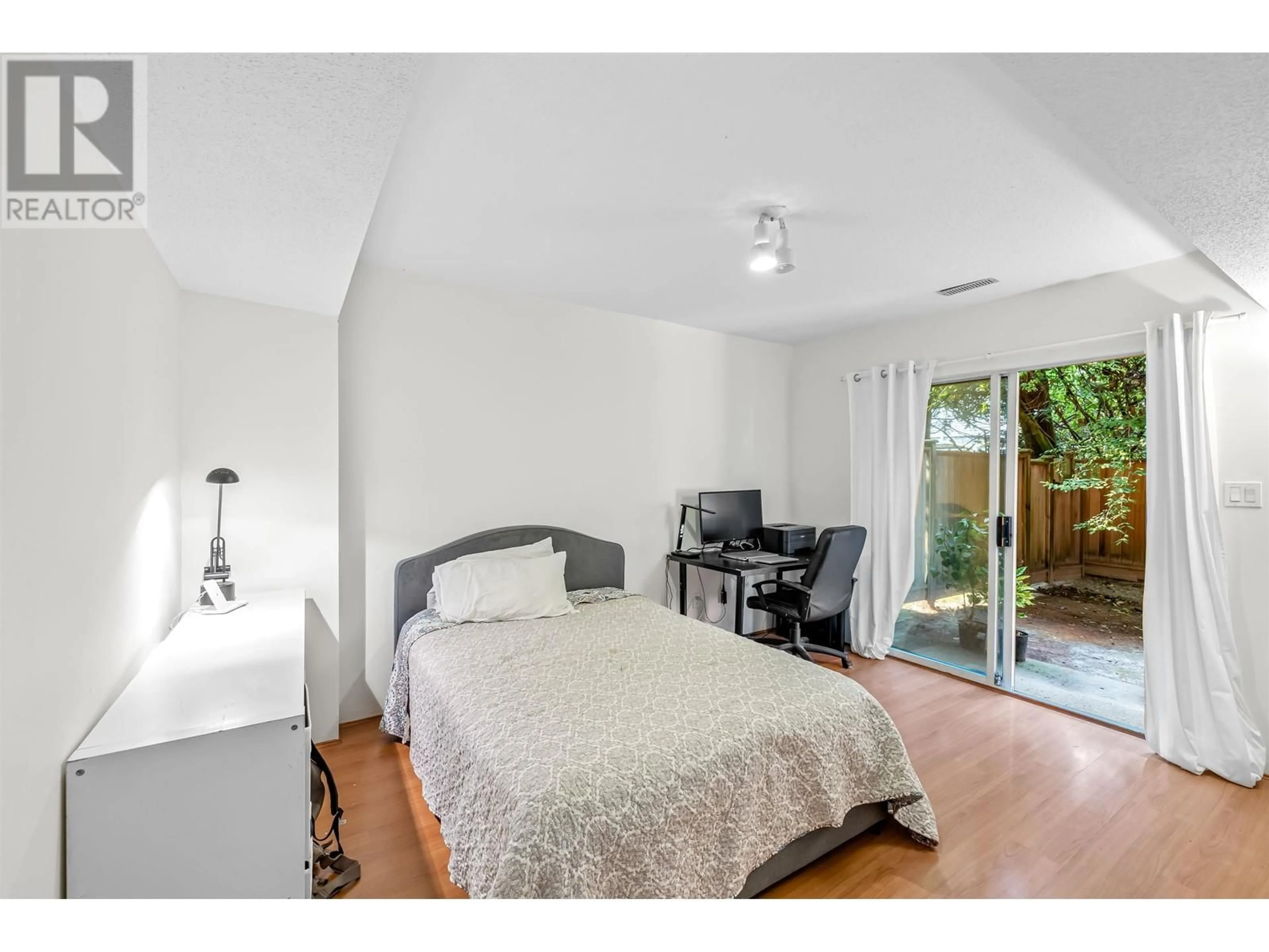 A pic of a room for 11 - 8751 BENNETT ROAD, Richmond British Columbia V6Y3N6