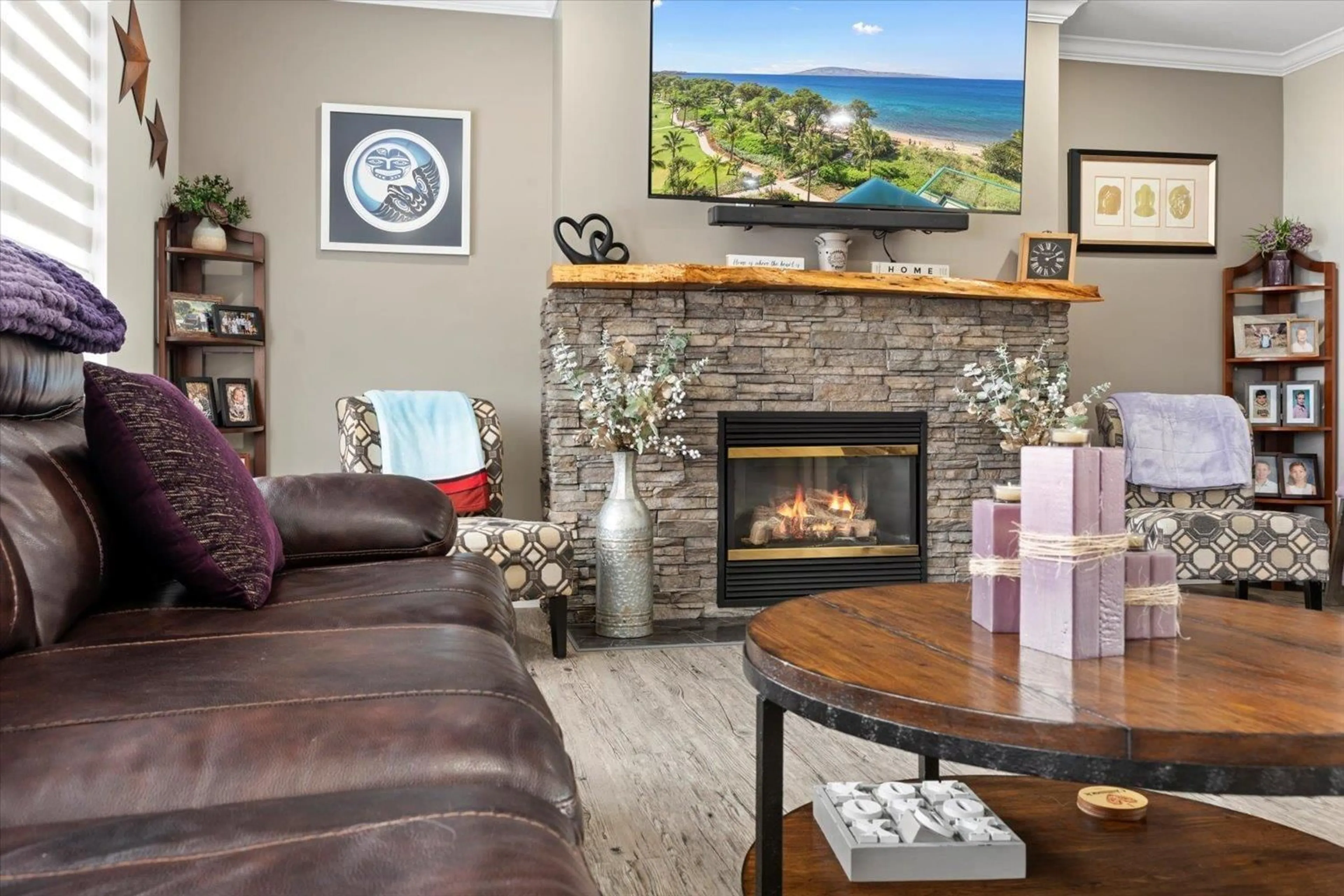 Living room with furniture, unknown for 46521 RANCHERO DRIVE, Chilliwack British Columbia V2P5P3