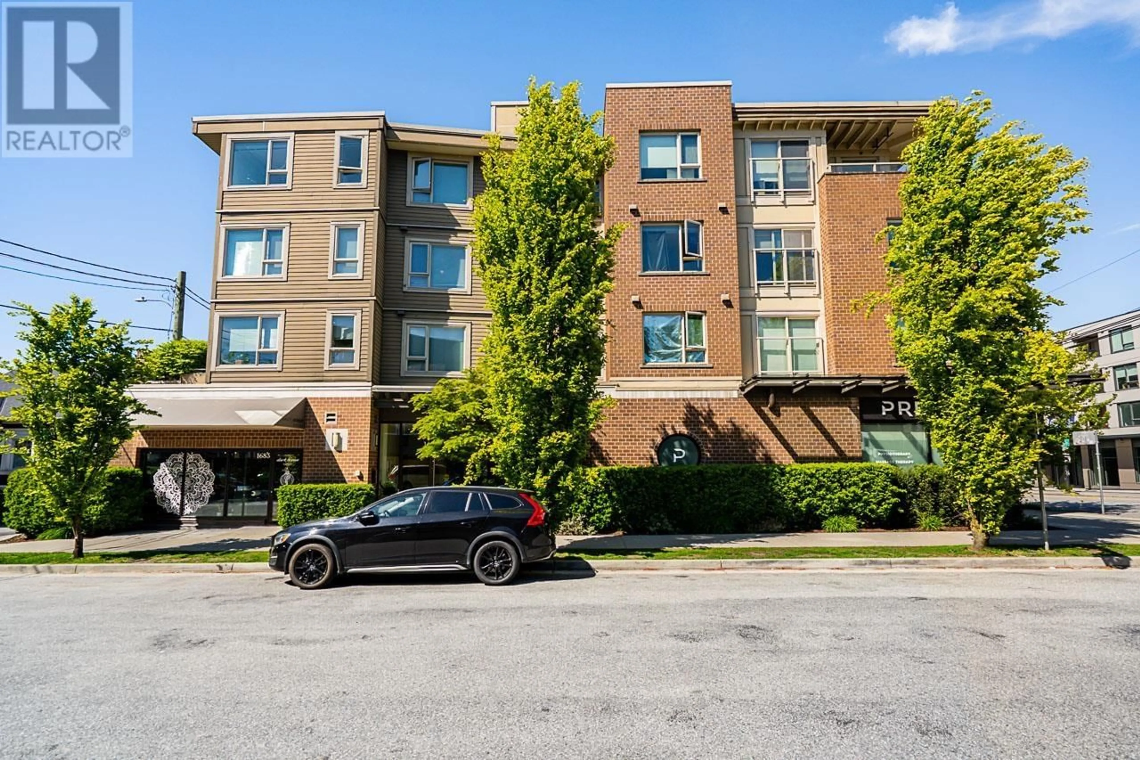 Unknown for 304 - 1689 13TH AVENUE, Vancouver British Columbia V5N0A5