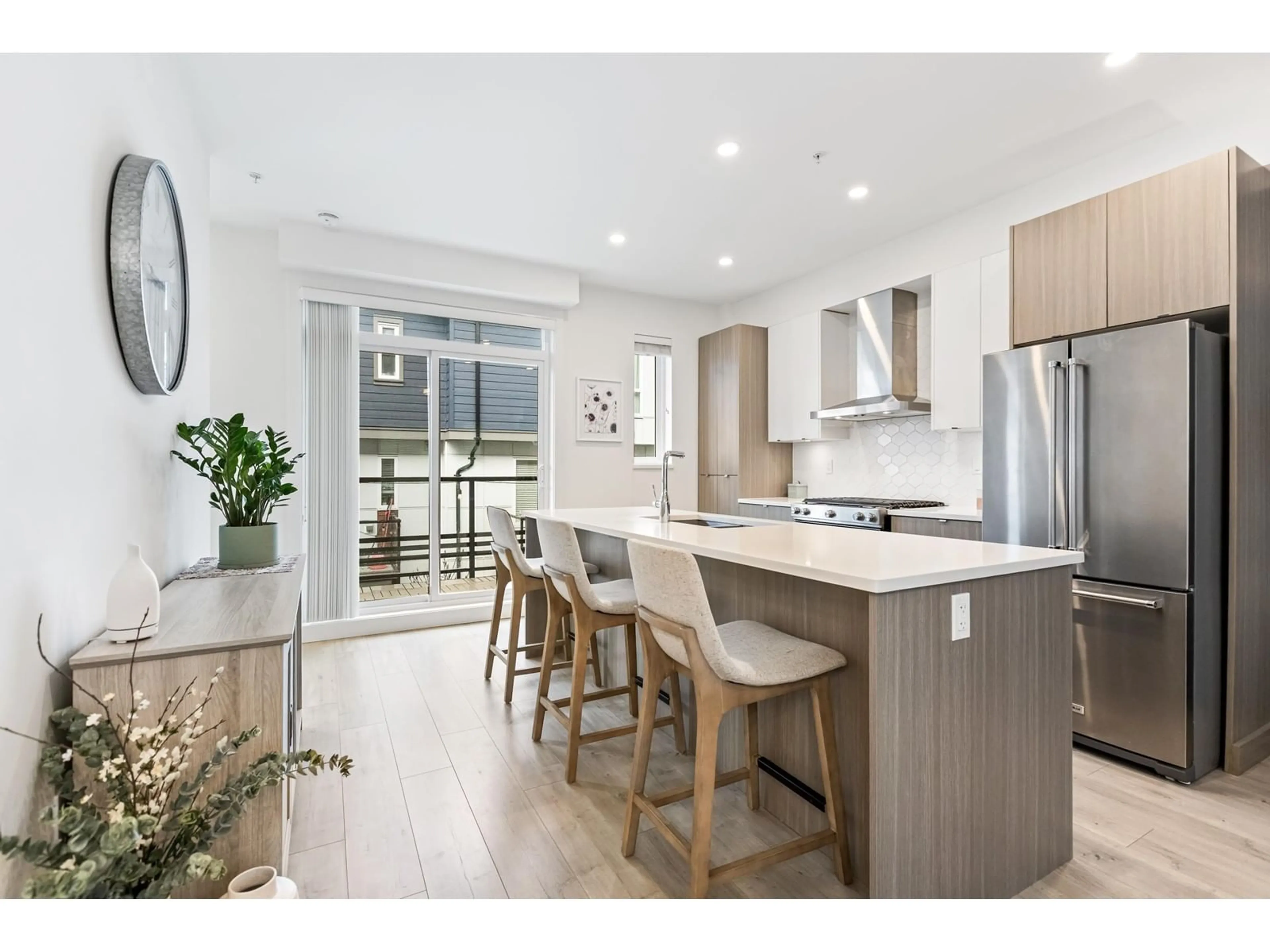 Open concept kitchen, unknown for 16 - 7947 209, Langley British Columbia V2Y2C8