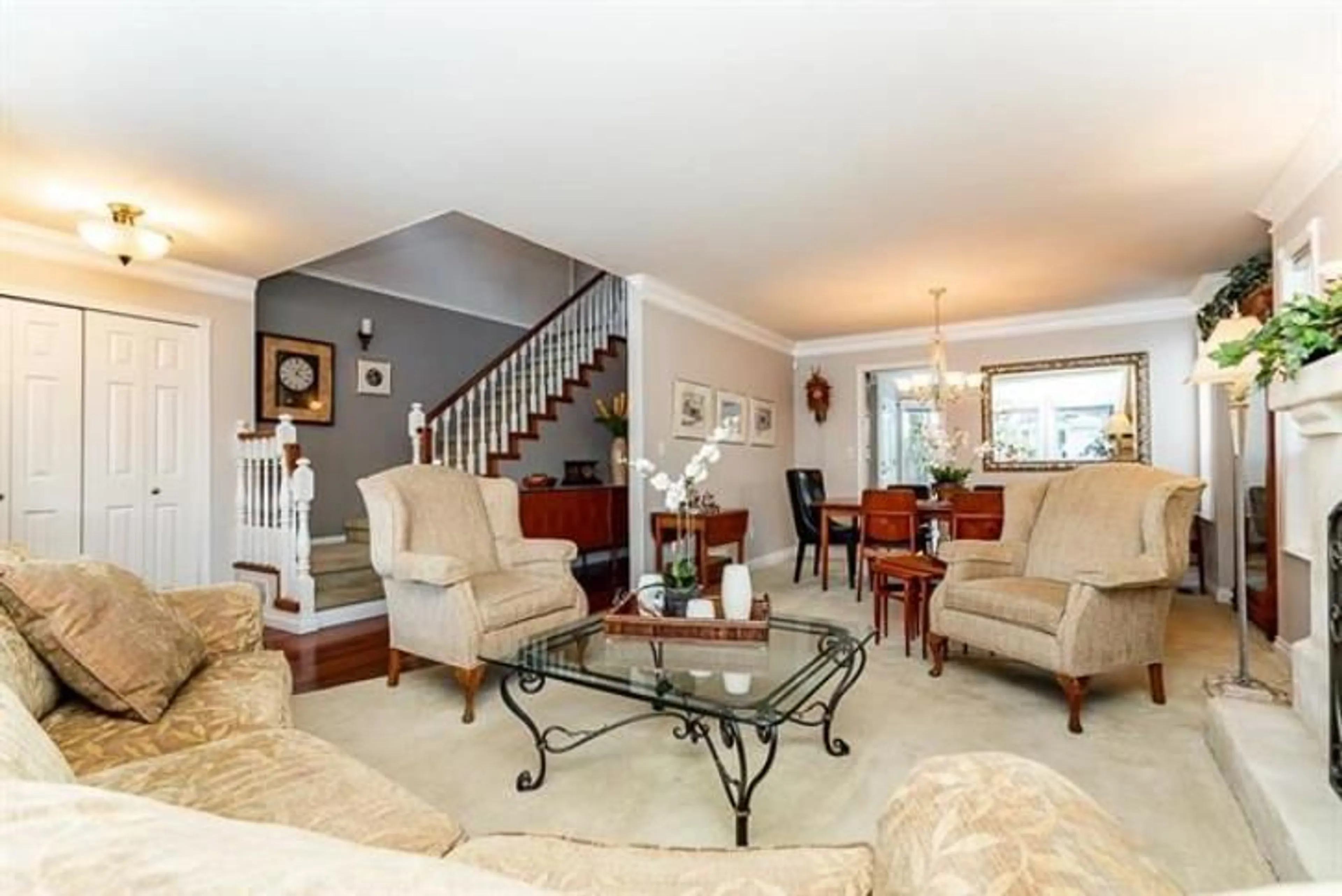 Living room with furniture, unknown for 18856 58, Surrey British Columbia V3S7M2