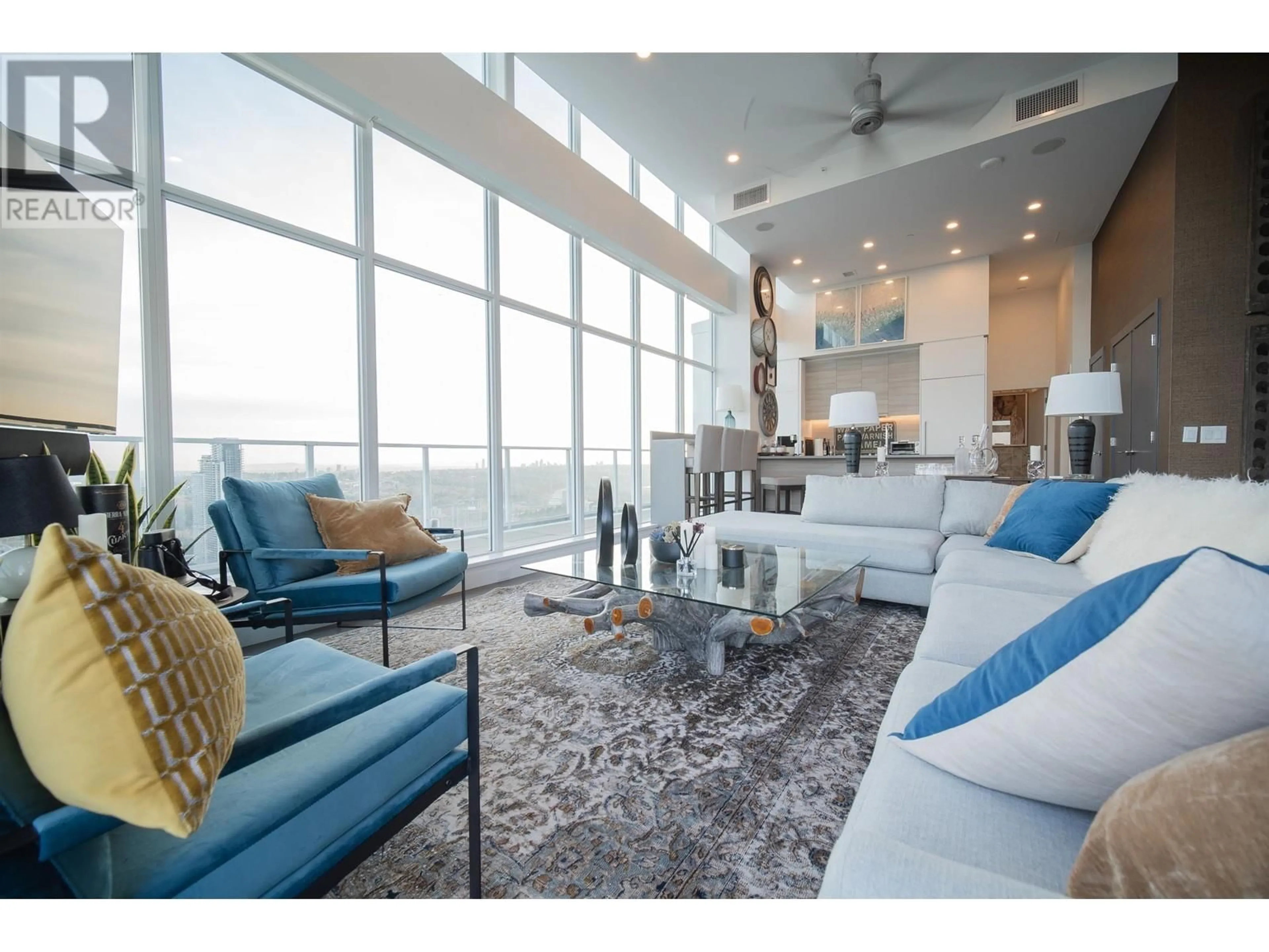 Living room with furniture, unknown for 3701 - 657 WHITING WAY, Coquitlam British Columbia V3J0J6