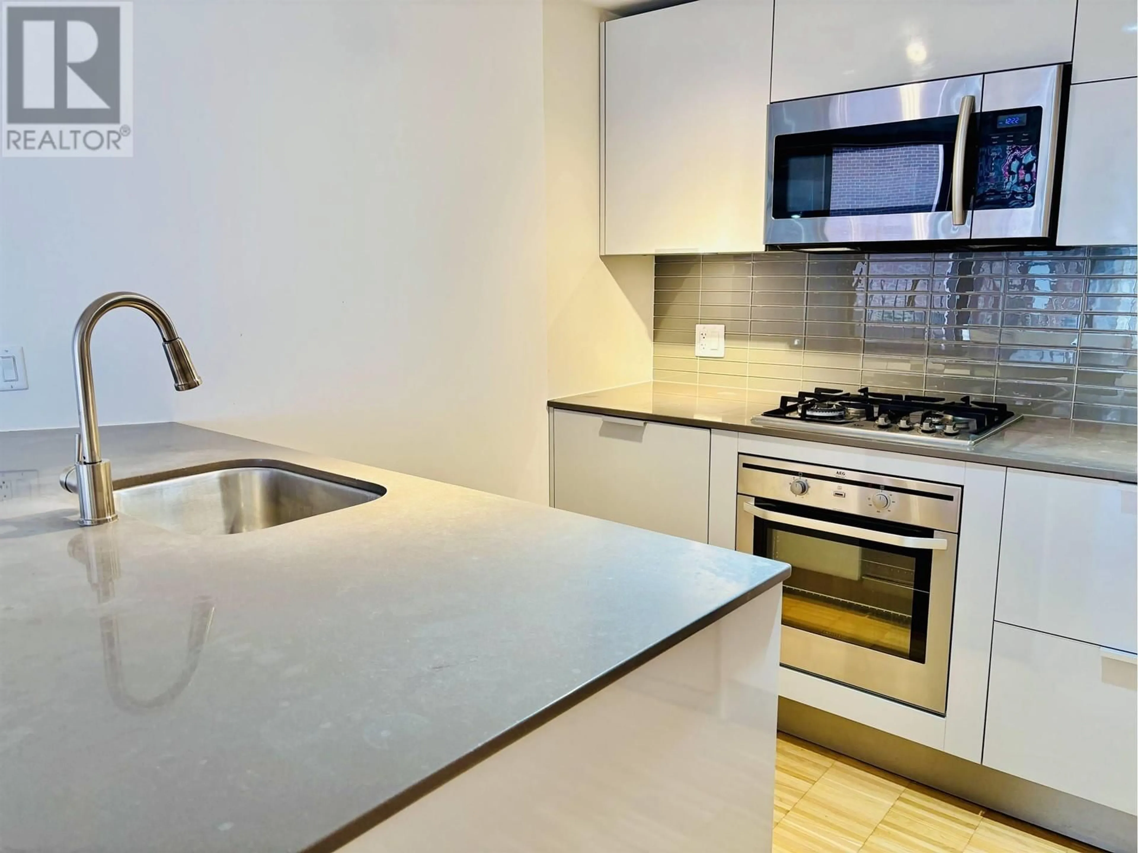 Standard kitchen, ceramic/tile floor for 309 - 128 CORDOVA STREET, Vancouver British Columbia V6B0E6