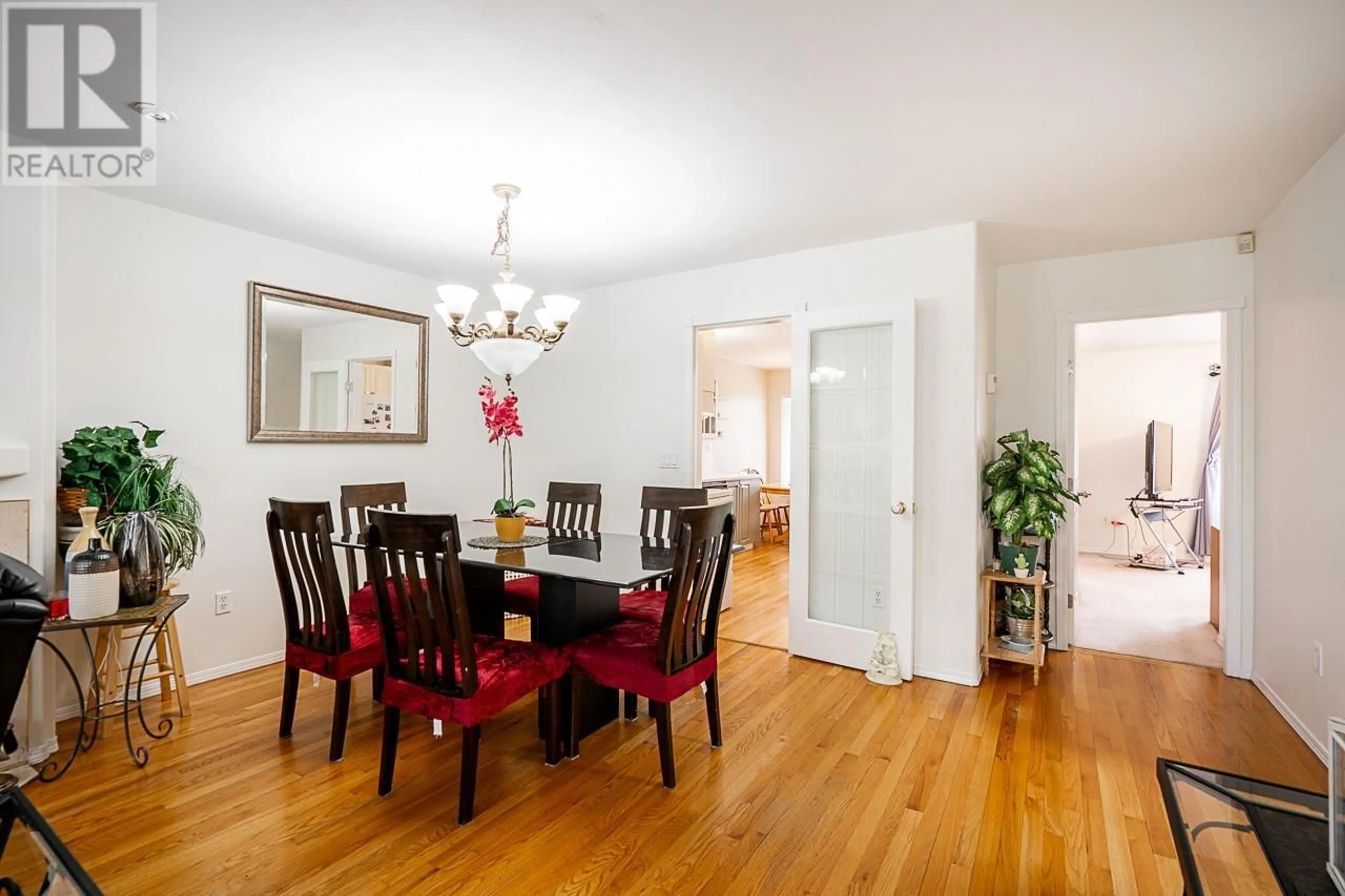 Dining room, wood/laminate floor for 7936 EDMONDS STREET, Burnaby British Columbia V3N1C2