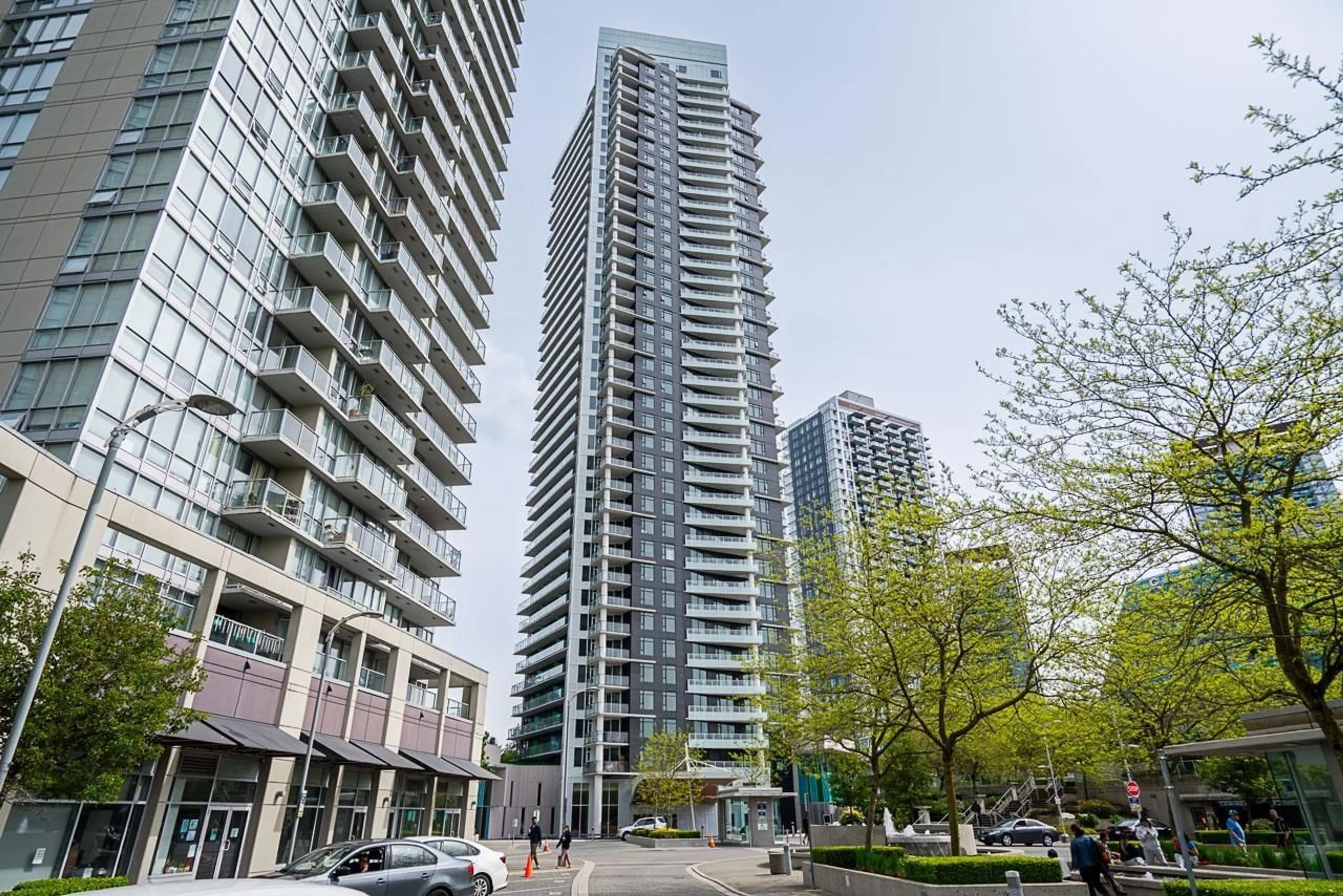 Unknown for 1408 - 9887 WHALLEY, Surrey British Columbia V3T0P4