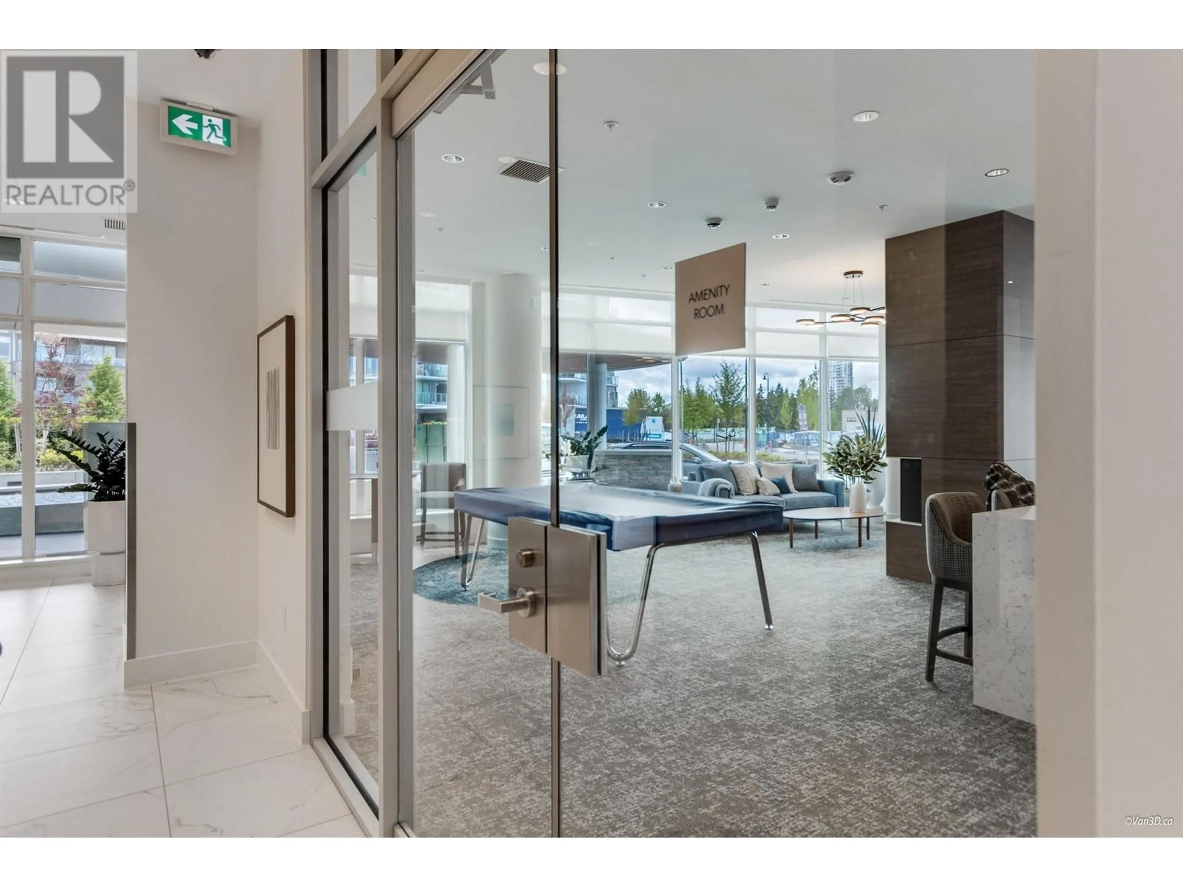Indoor foyer for 1106 - 7769 PARK CRESCENT, Burnaby British Columbia V3N0J7