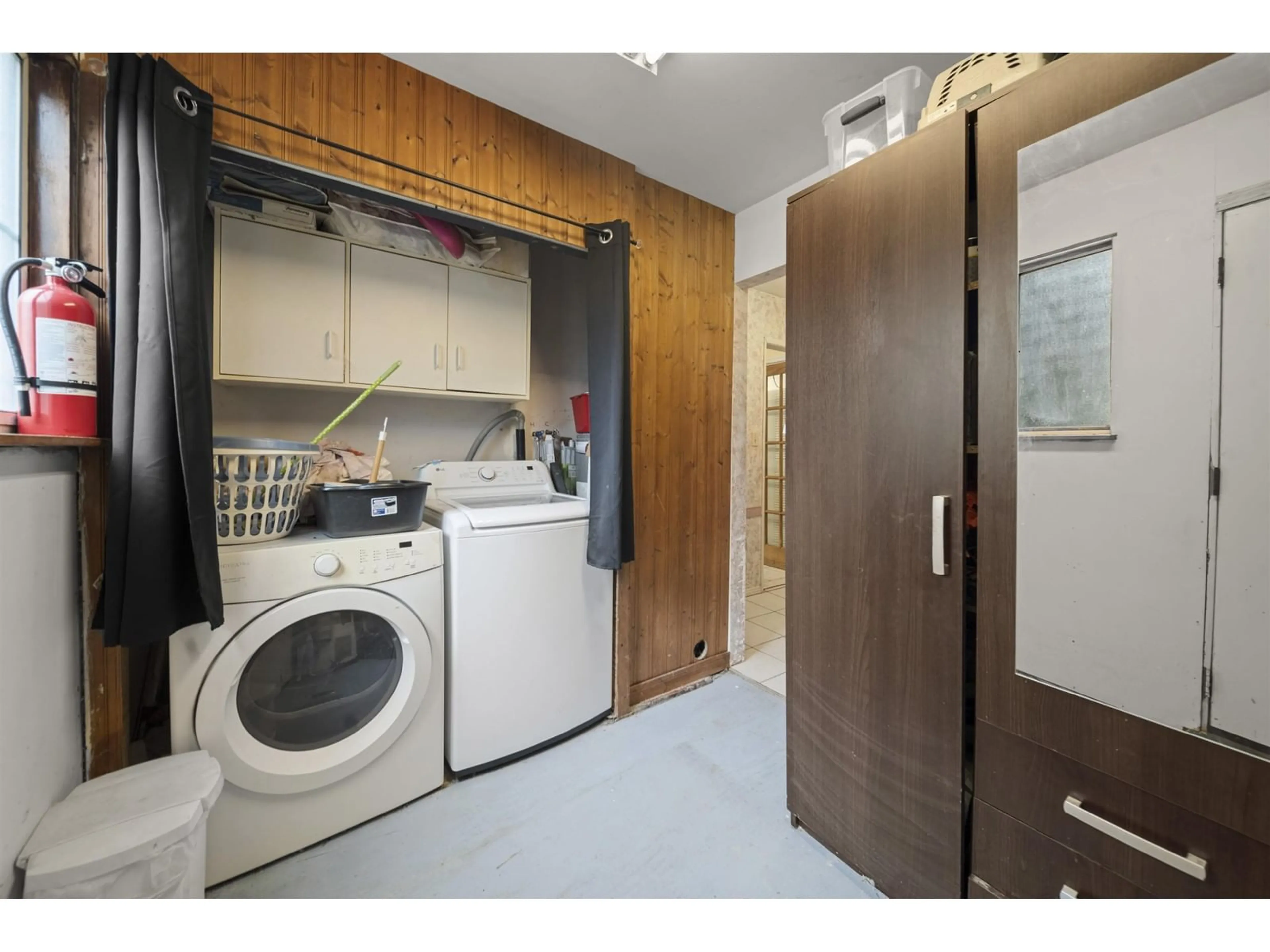 Laundry room for 14349 KINDERSLEY, Surrey British Columbia V3R5R1