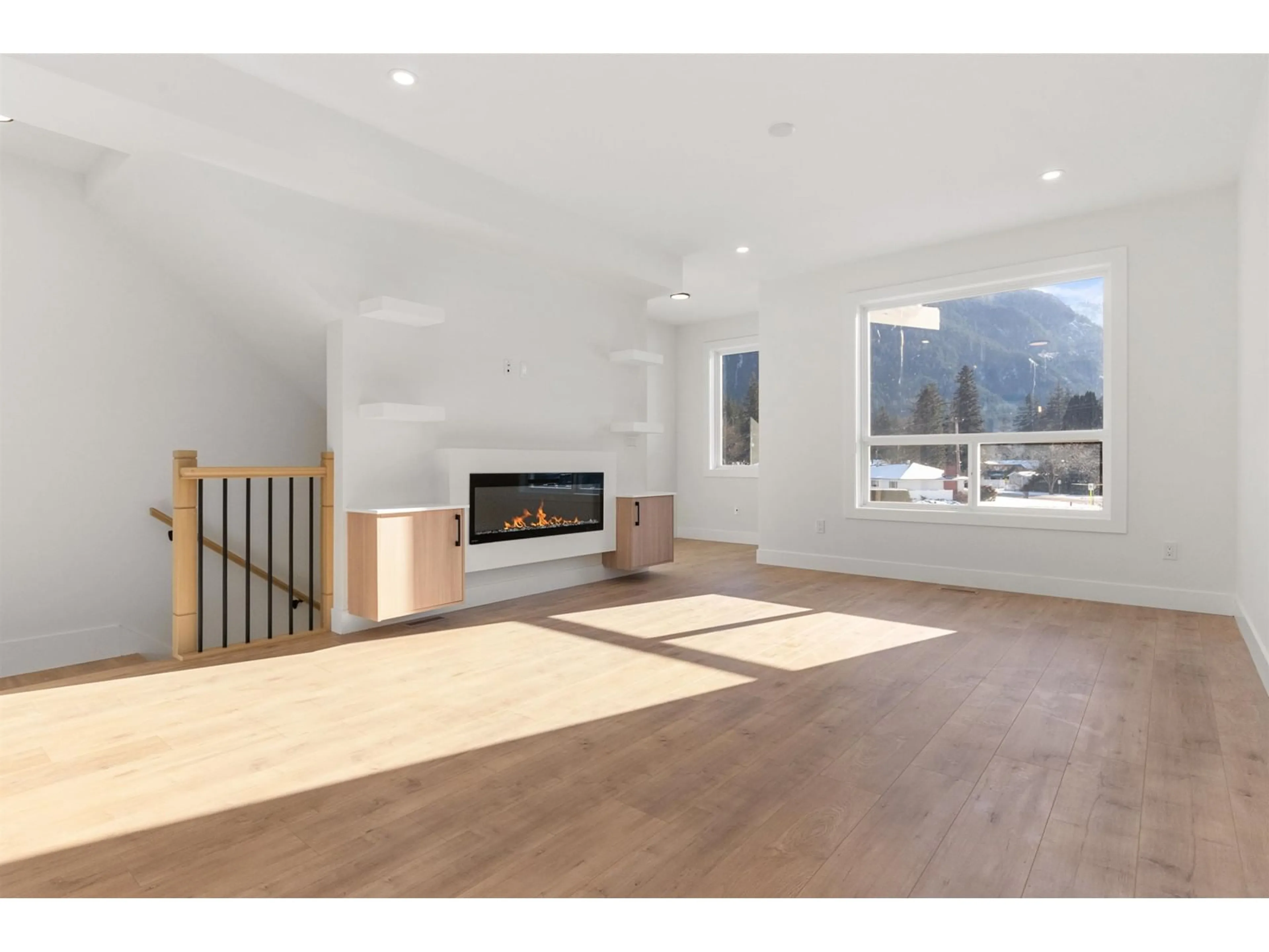 Unknown for 2 - 455 COQUIHALLA STREET, Hope British Columbia V0X1L0