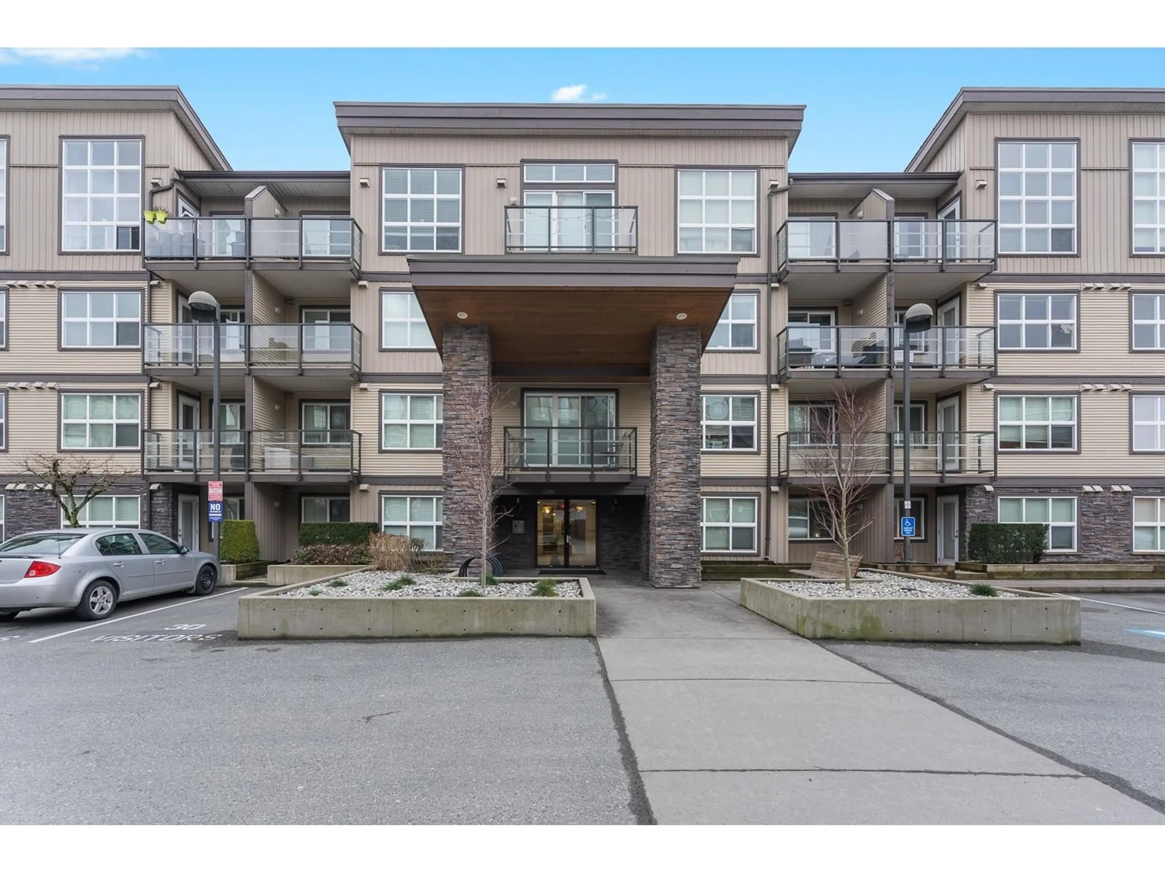 Unknown for 414 - 30525 CARDINAL, Abbotsford British Columbia V2T0A8