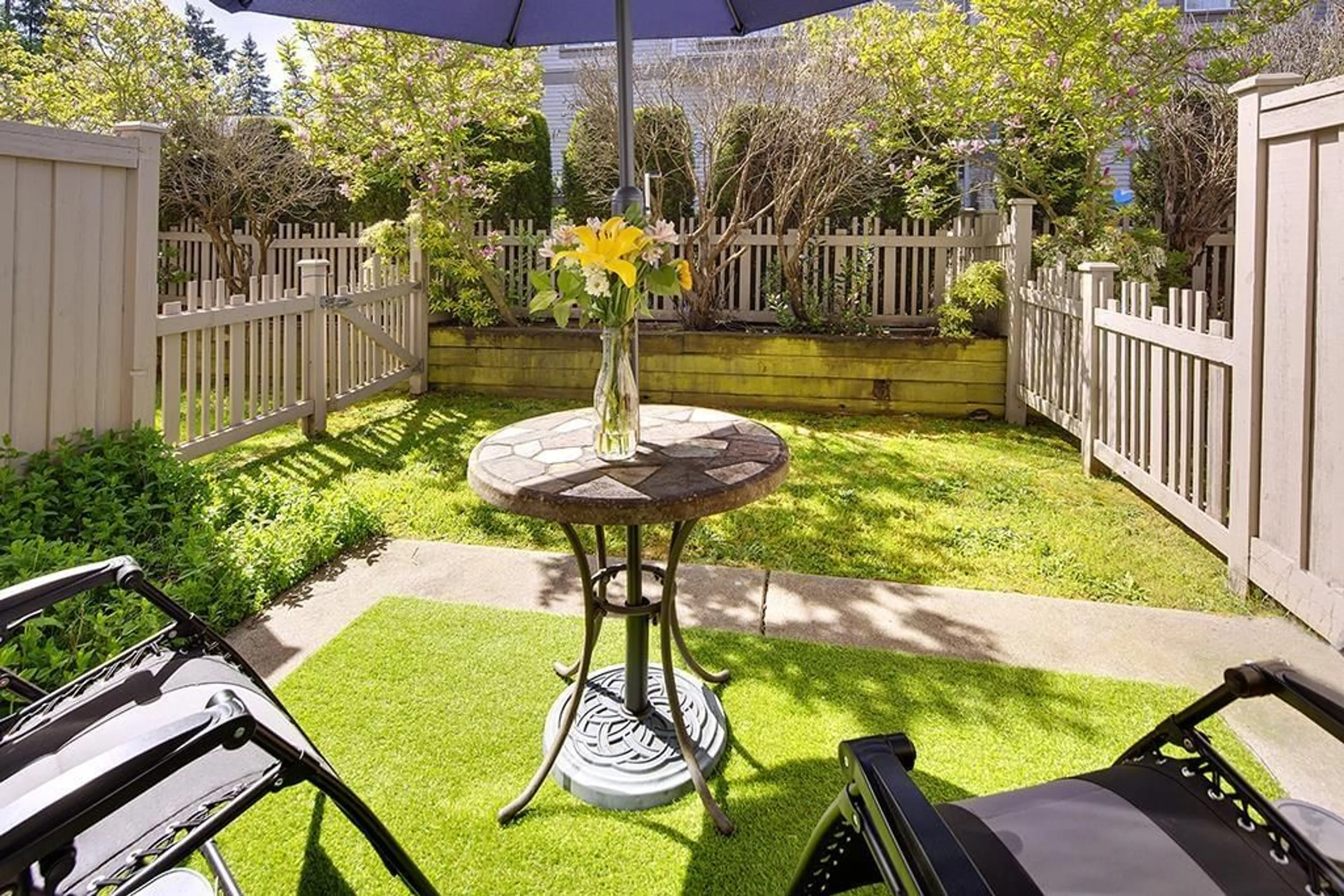Patio, street for 22 - 14838 61, Surrey British Columbia V3S2P3