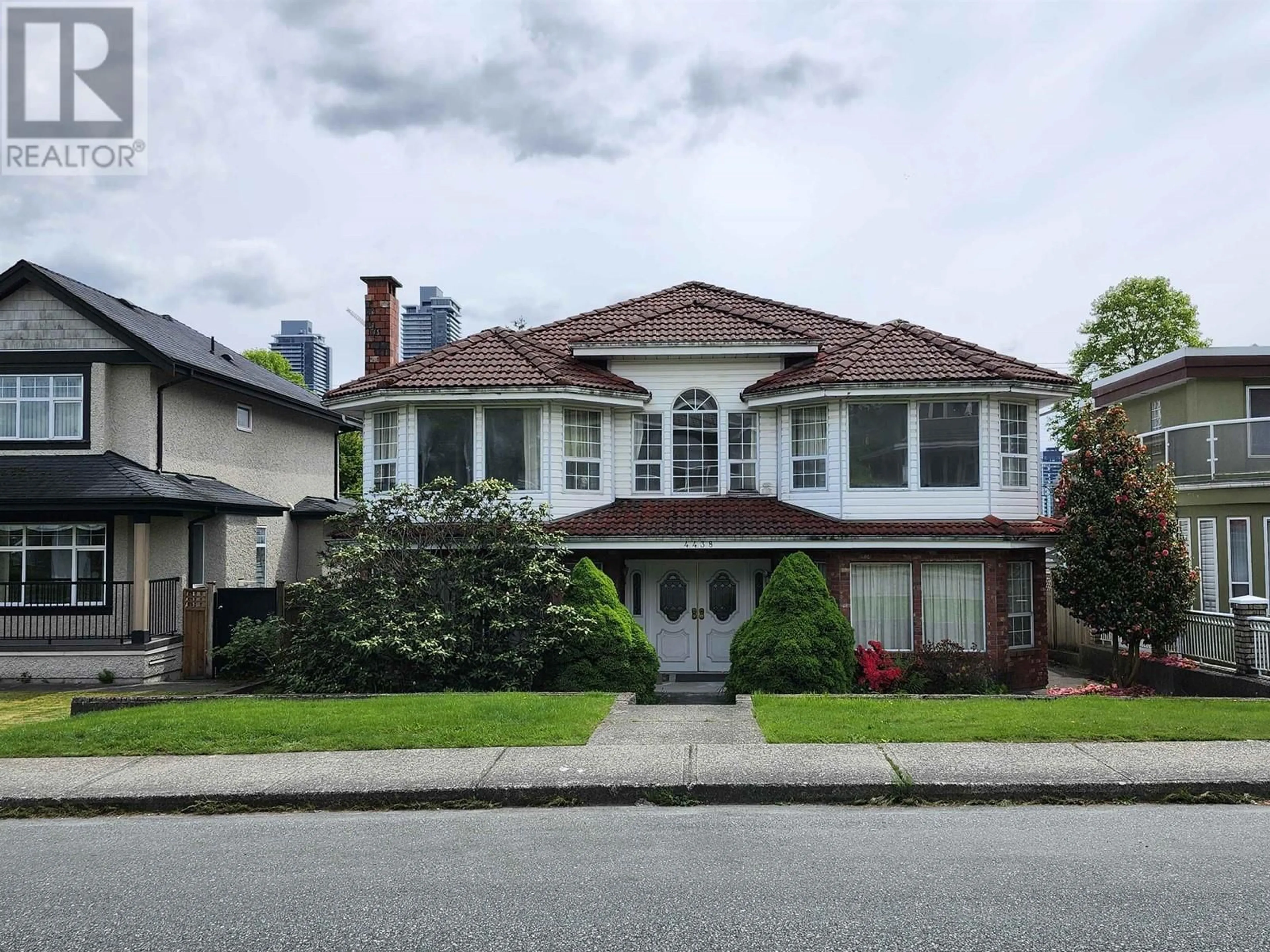 Unknown for 4438 NAPIER STREET, Burnaby British Columbia V5C3H1