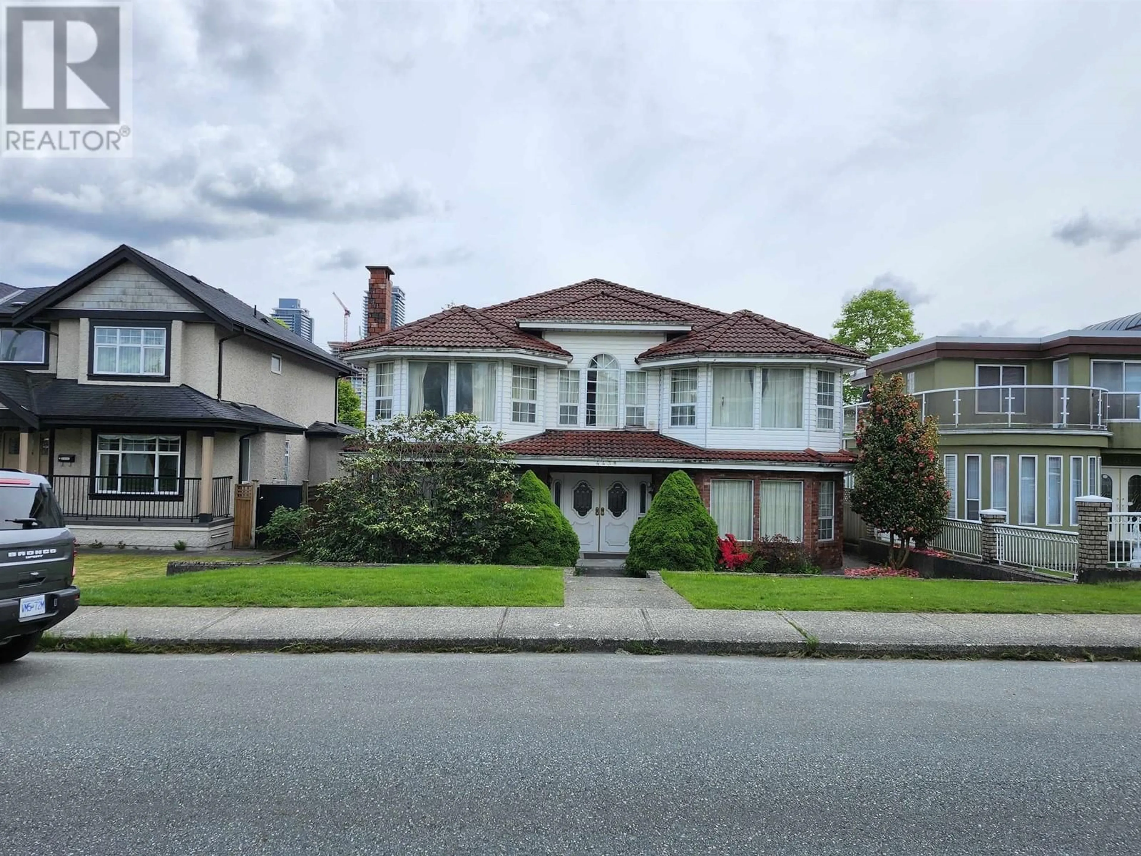 Unknown for 4438 NAPIER STREET, Burnaby British Columbia V5C3H1