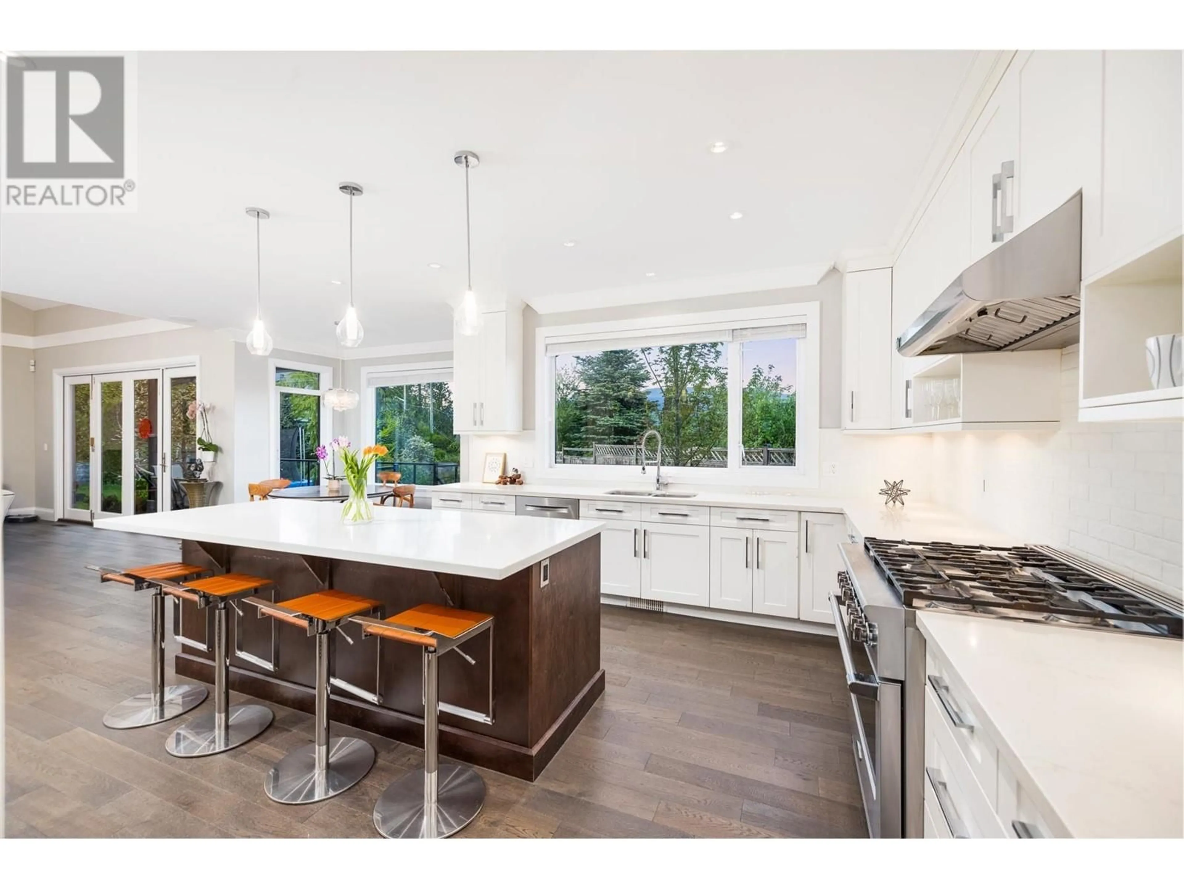 Open concept kitchen, unknown for 434 FELTON PLACE, North Vancouver British Columbia V7G1Z9