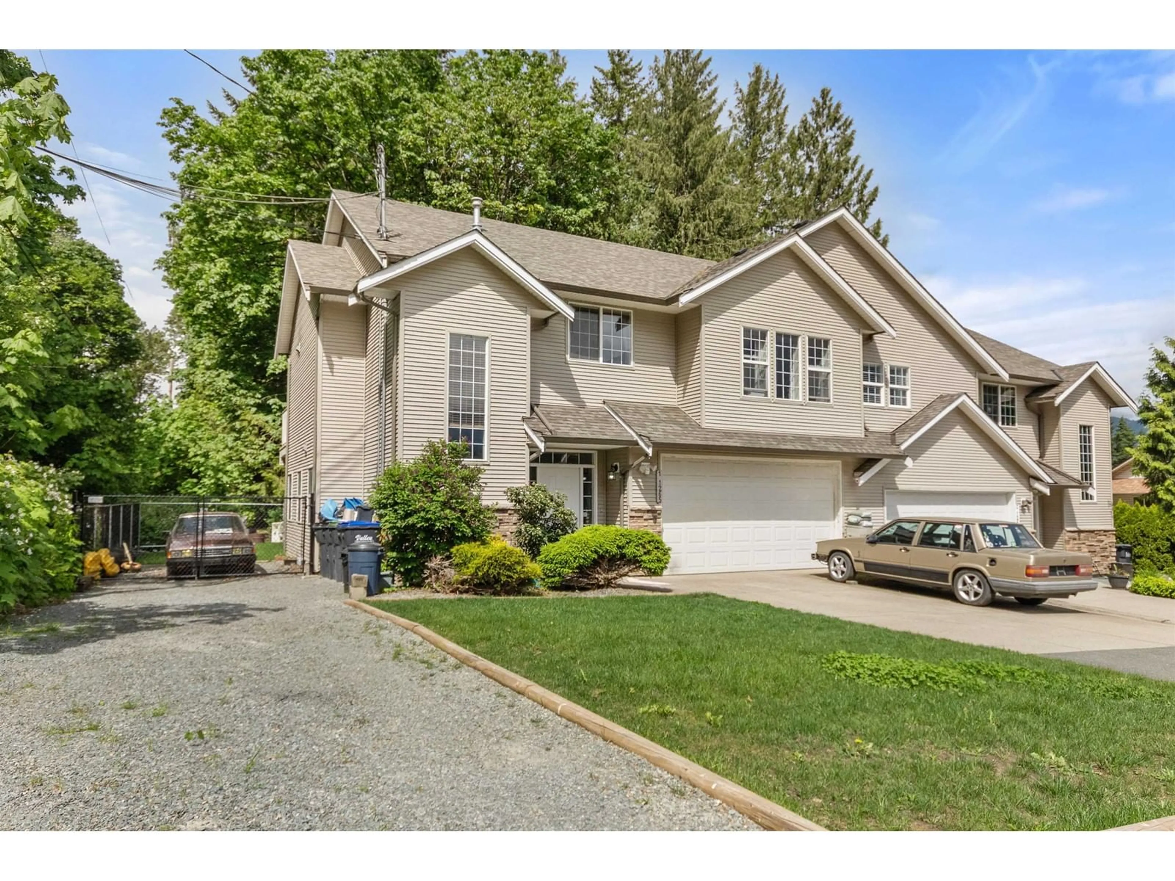 Home with vinyl exterior material, street for 1 - 1265 RYDER STREET, Hope British Columbia V0X1L4