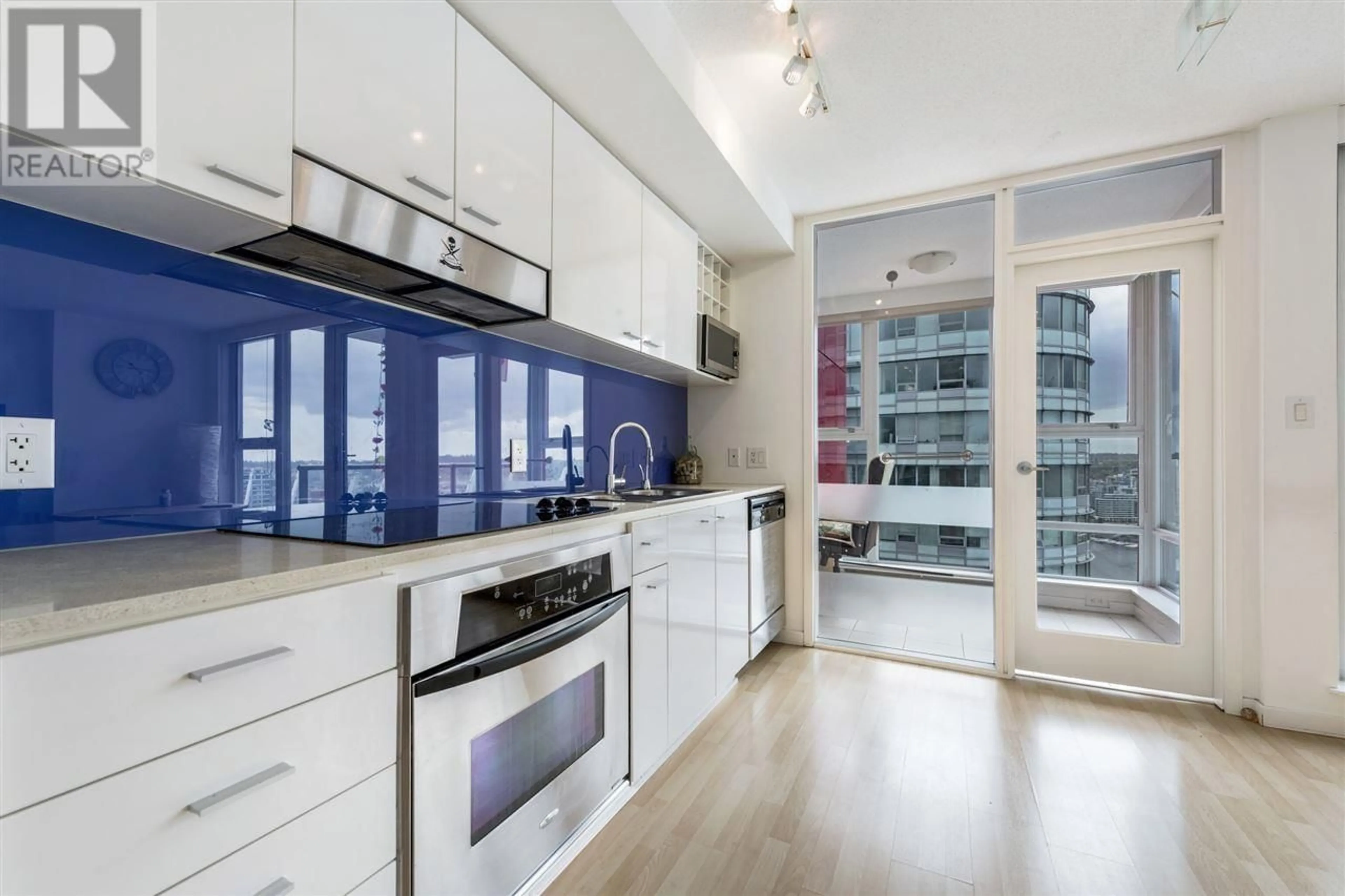 Open concept kitchen, unknown for 3109 - 111 GEORGIA STREET, Vancouver British Columbia V6B1T8