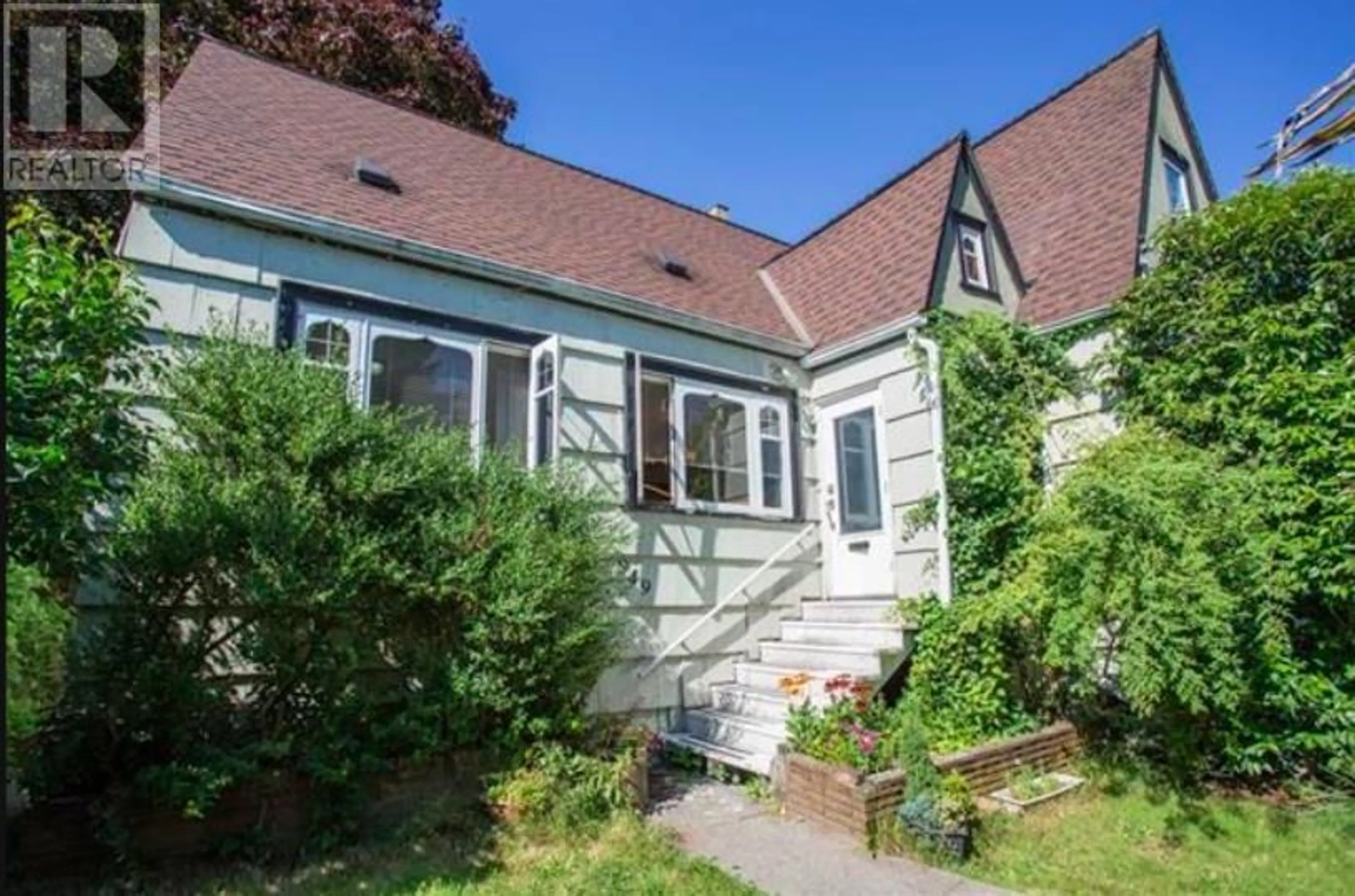 Unknown for 949 HARRIS AVENUE, Coquitlam British Columbia V3K1S4