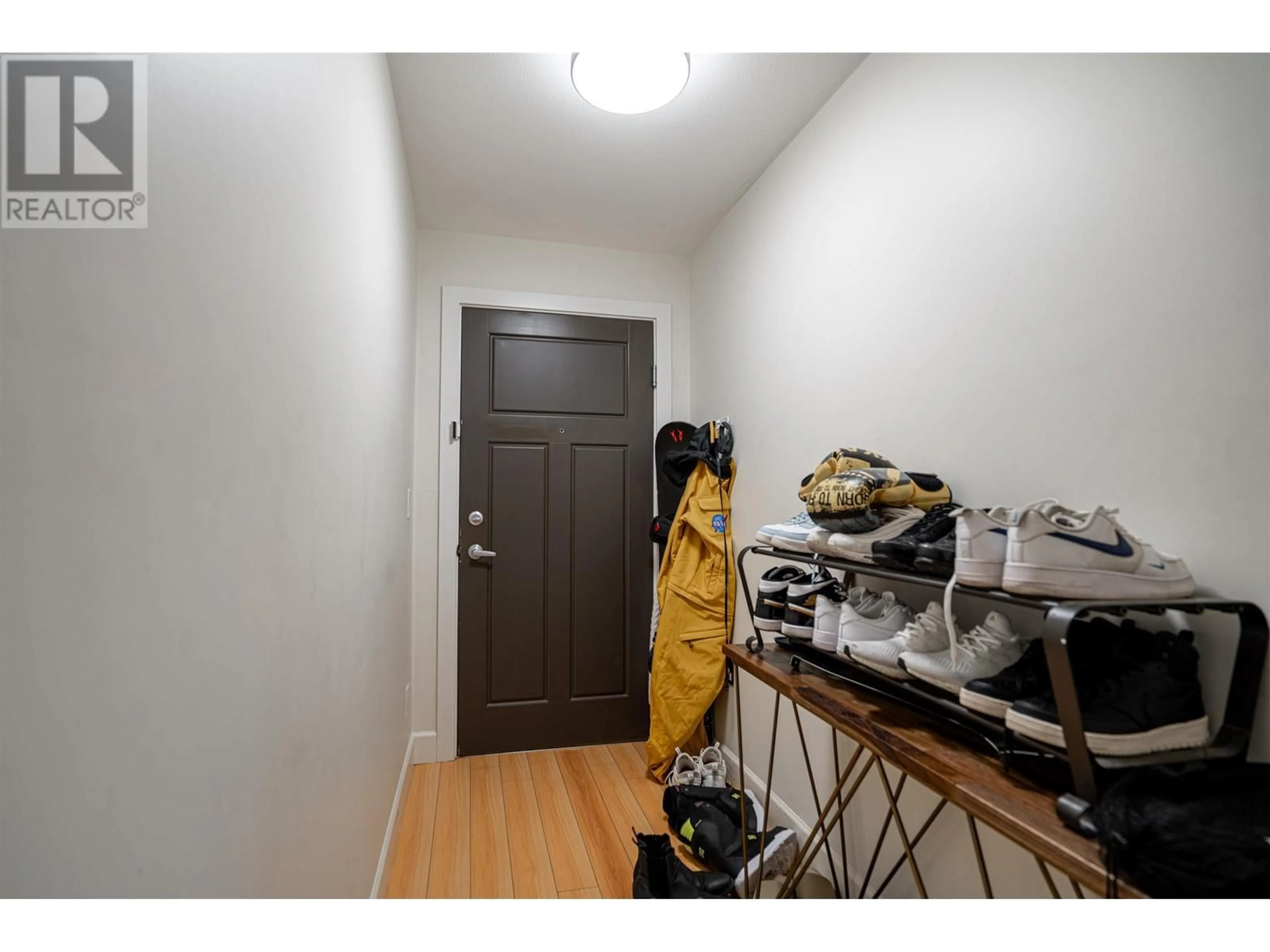 Storage room or clothes room or walk-in closet for 203 - 1988 SUFFOLK AVENUE, Port Coquitlam British Columbia V3B1H2