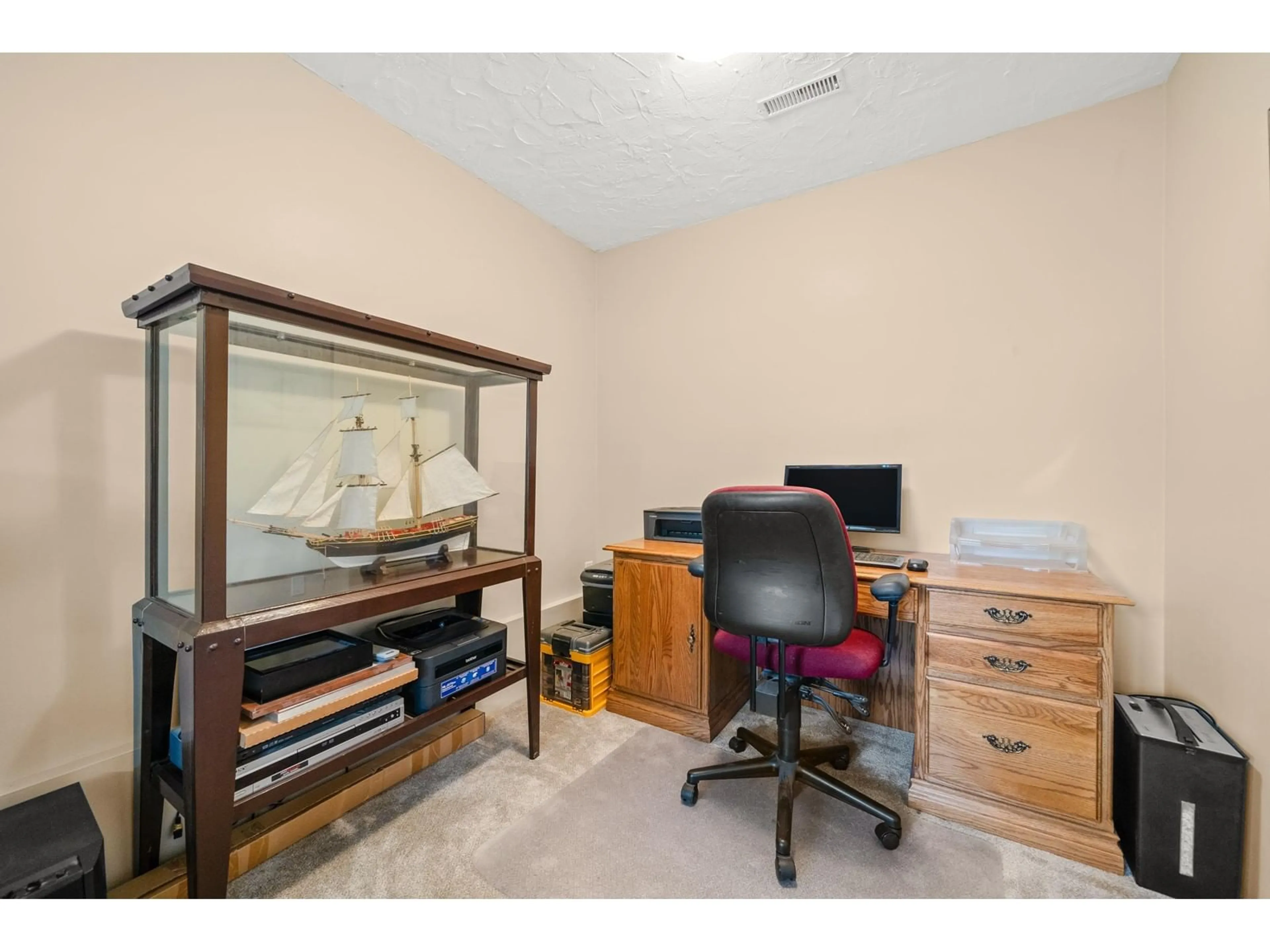 A pic of a room for 21178 93, Langley British Columbia V1M2B6