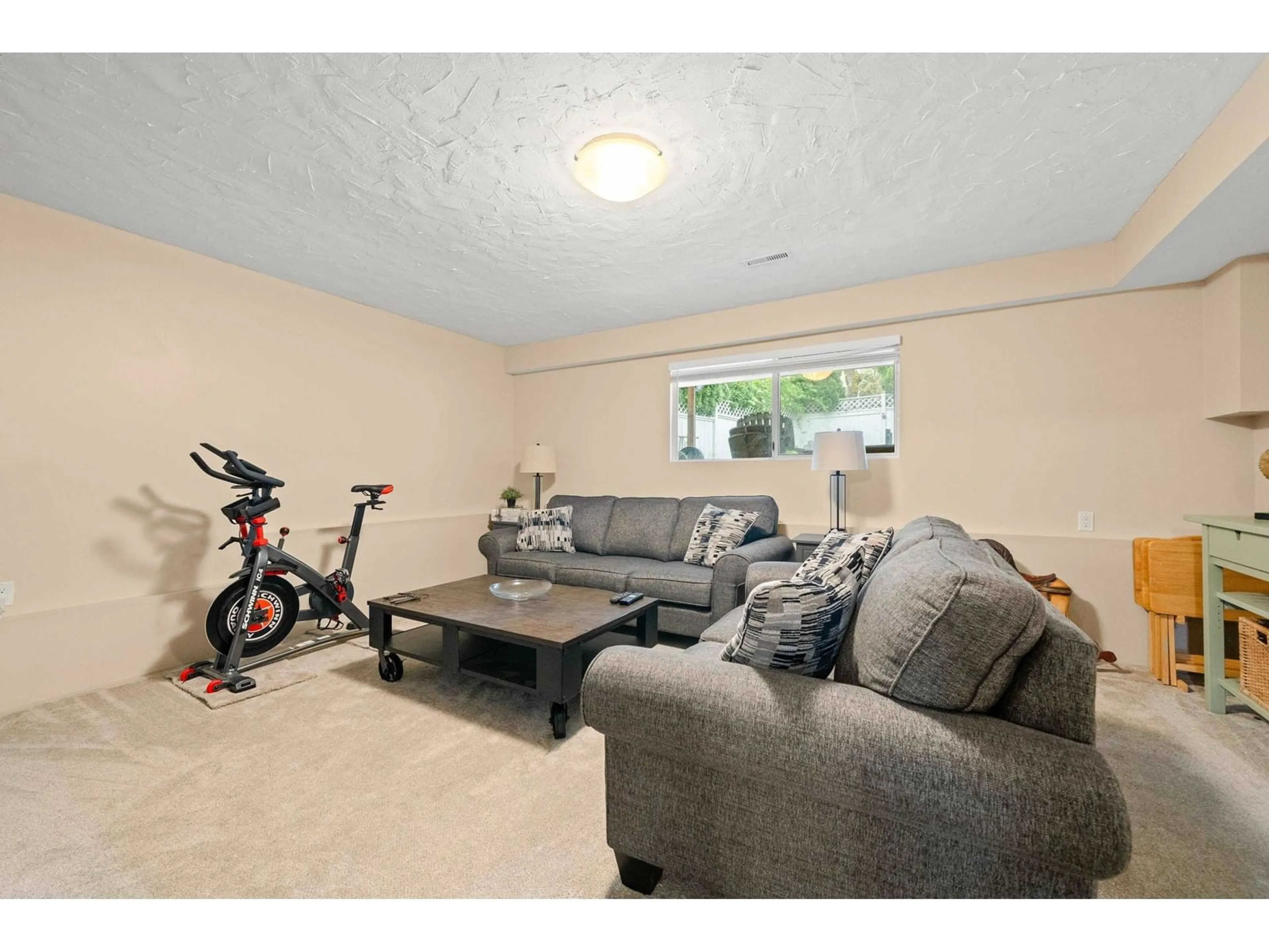 A pic of a room for 21178 93, Langley British Columbia V1M2B6