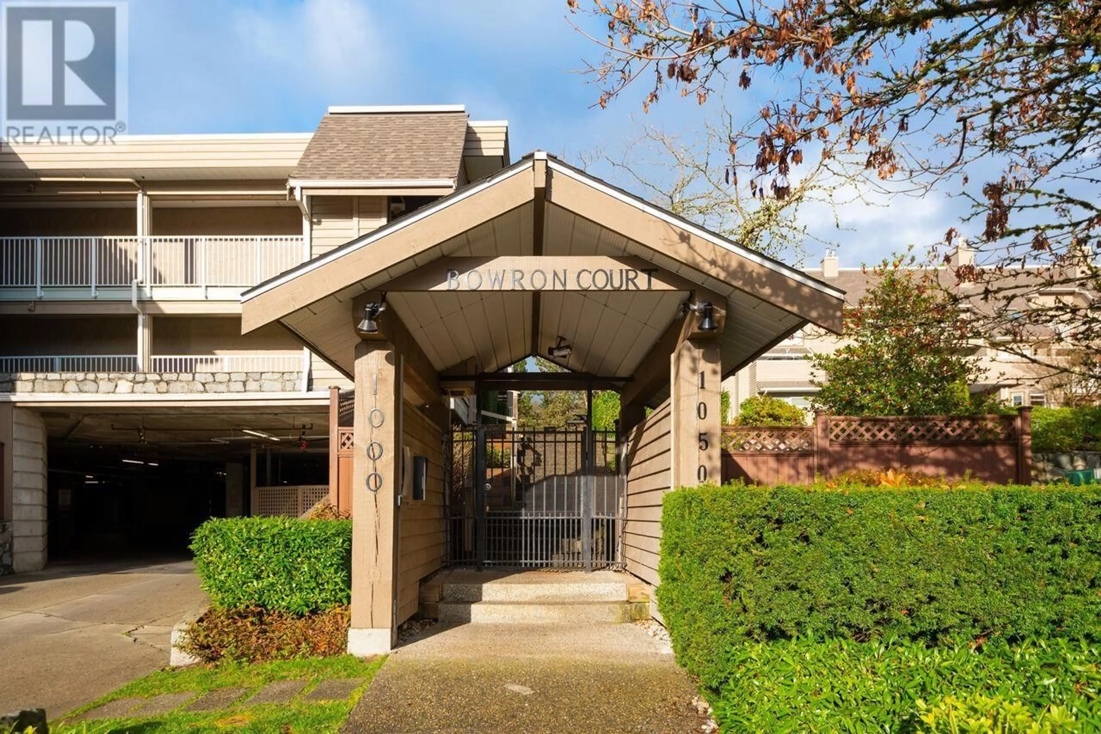 Indoor foyer for 205 - 1000 BOWRON COURT, North Vancouver British Columbia V7H2W1