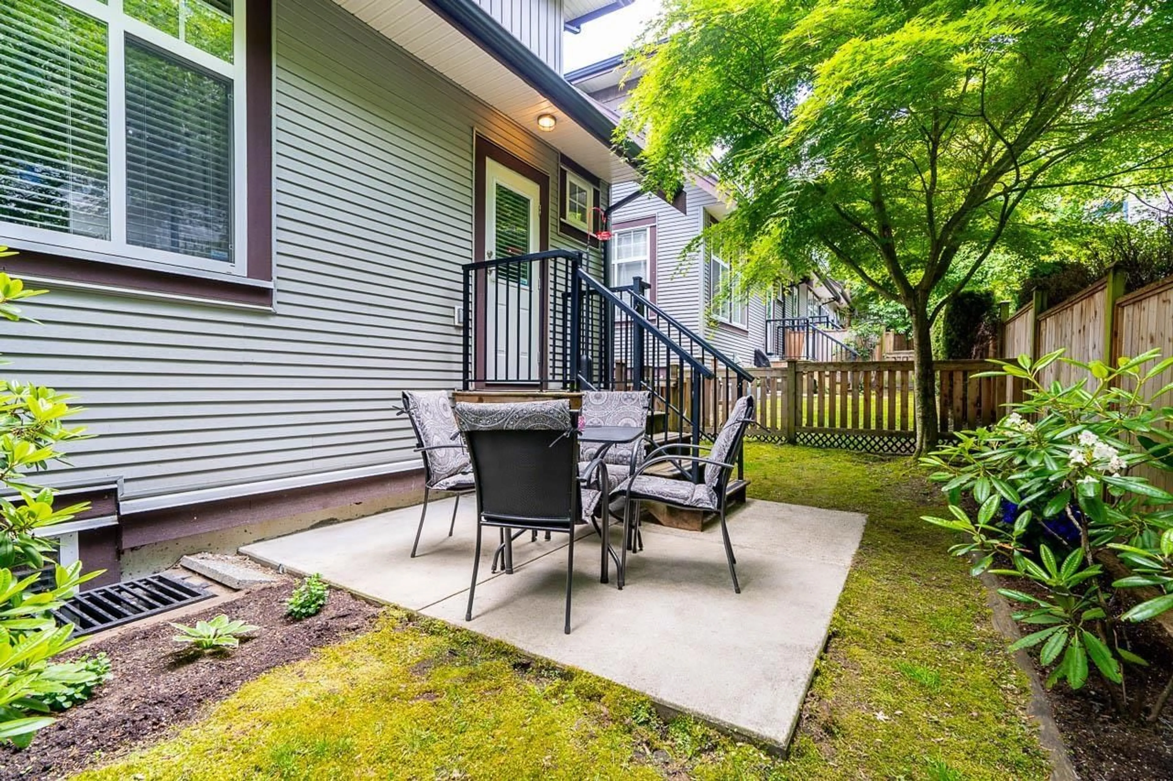 Patio, street for 17 - 14462 61A, Surrey British Columbia V3S2W3