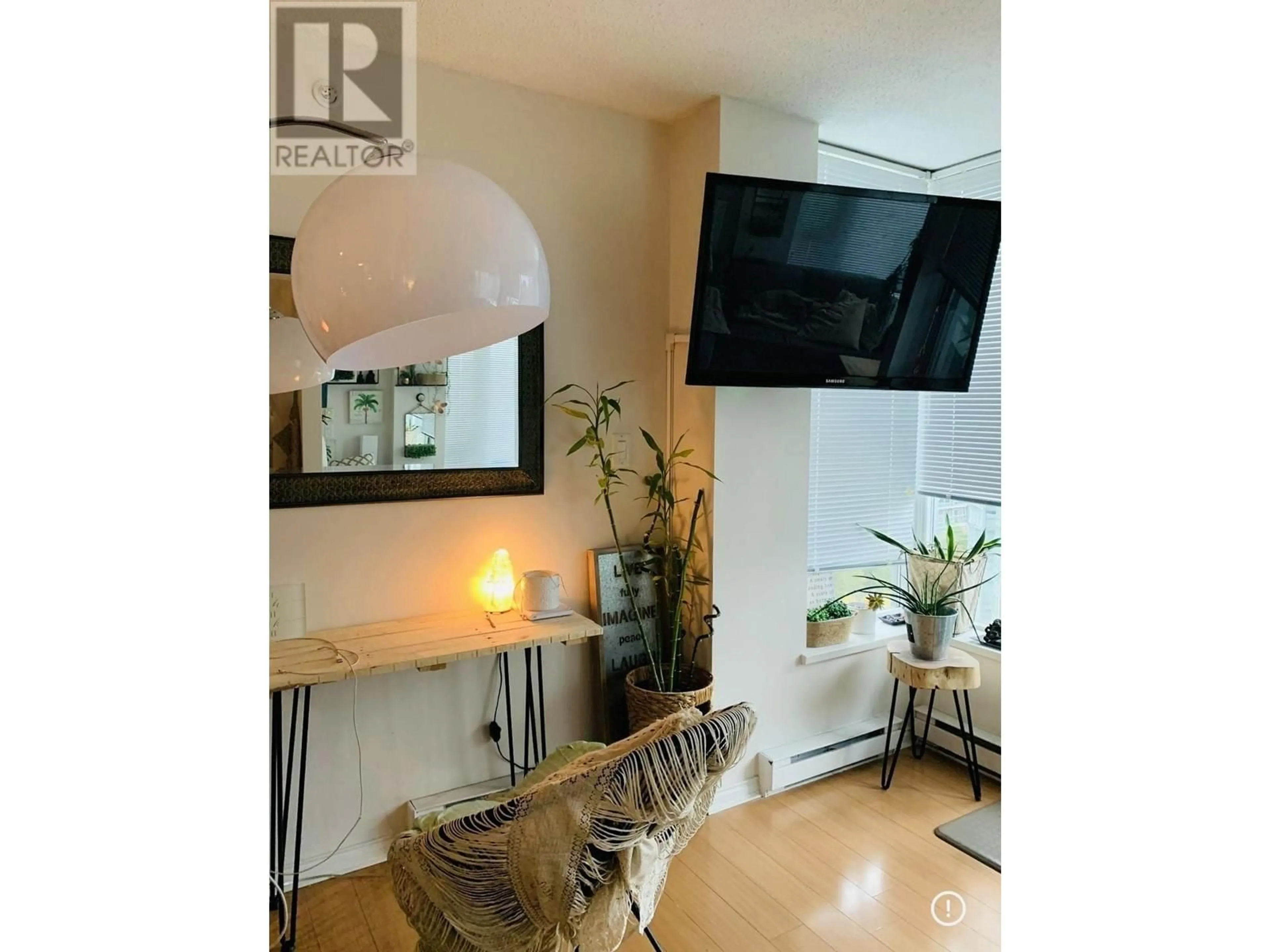 Unknown for 903 - 550 TAYLOR STREET, Vancouver British Columbia V6B1R1
