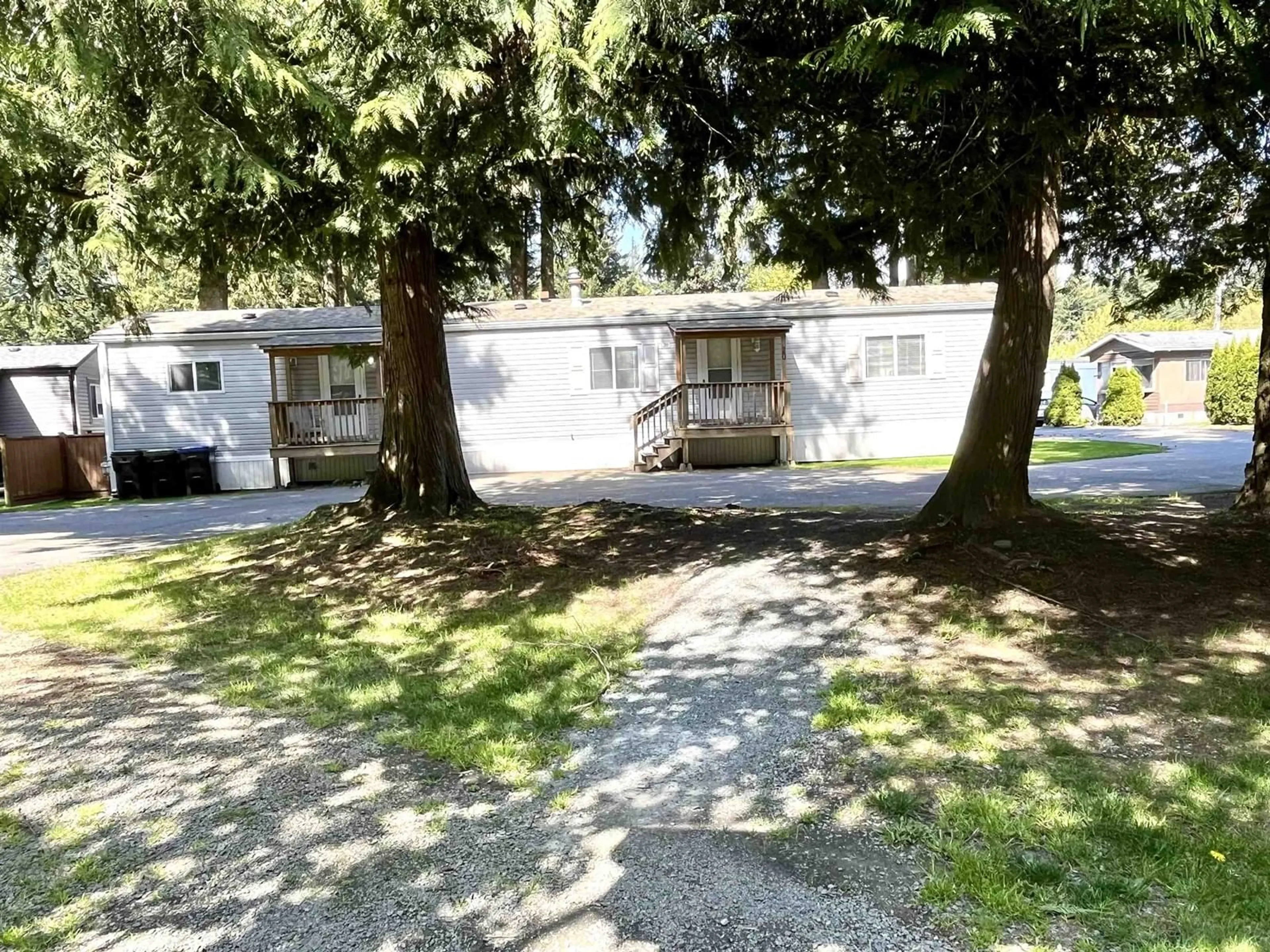 A pic from outside/outdoor area/front of a property/back of a property/a pic from drone, street for 20 - 63071 FLOOD HOPE ROAD, Hope British Columbia V0X1L2